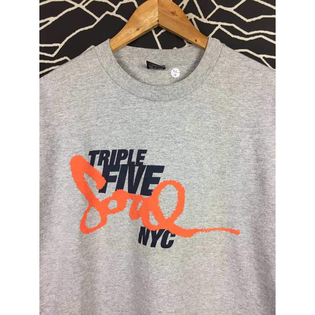 Triple 5 Soul Vtg Triple Five Soul NYC OG Streetwear Hip Hop Tee Size L Size US L / EU 52-54 / 3 - 3 Thumbnail