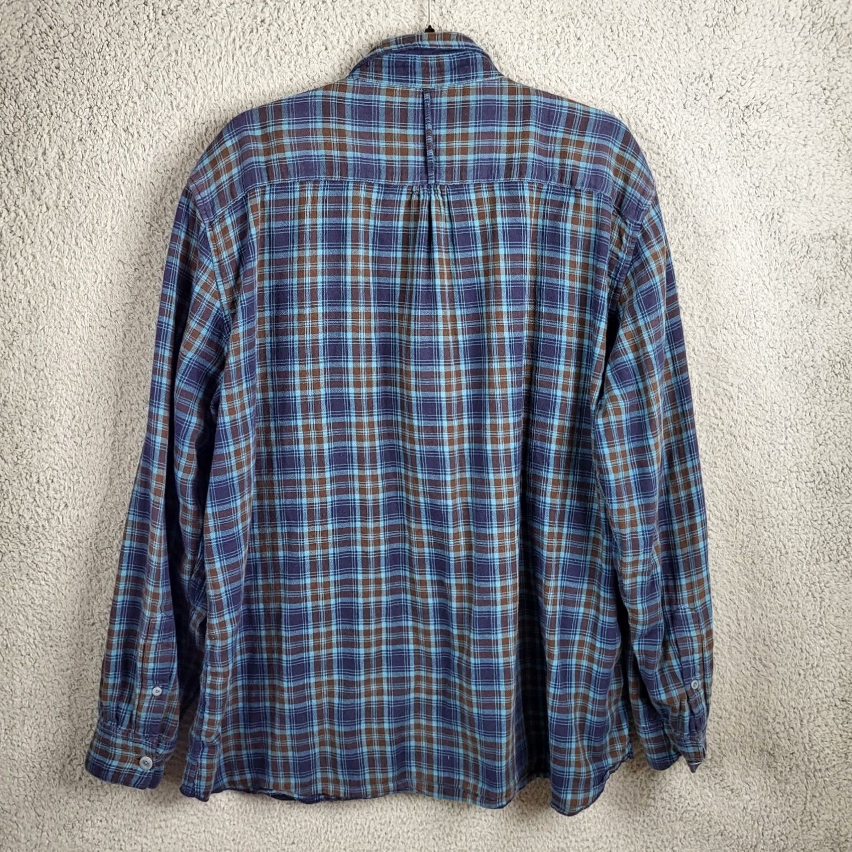Carbon2Cobalt Carbon 2 cobalt Men’s Lined Button-Up 100% Cotton shirt XL Multicolor Button-Down Collared Long Sleeve Casual Shirt Men XL Size US XL / EU 56 / 4 - 2 Thumbnail
