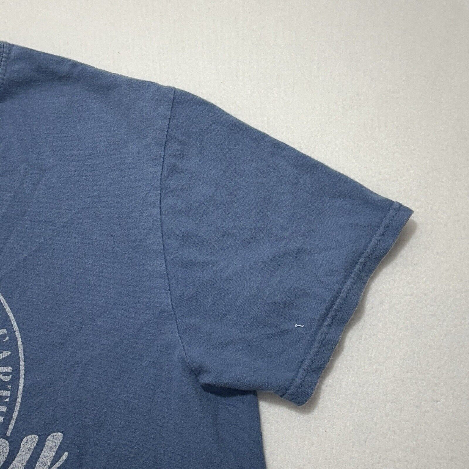 Disney Disney Medium Disney World Graphic T Shirt Magic Kingdom Size US M / EU 48-50 / 2 - 5 Thumbnail