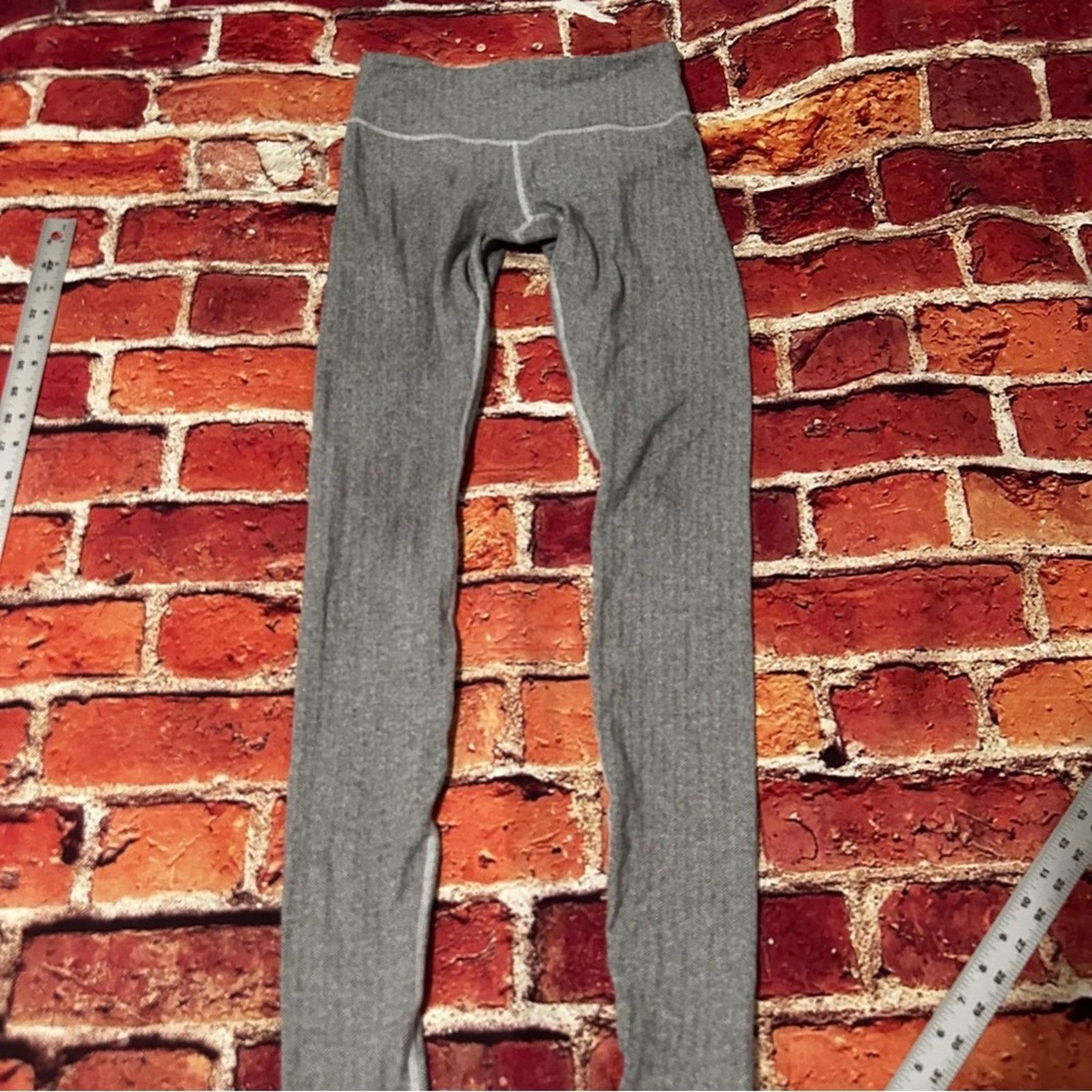 Lululemon Full length lululemon leggings size 4 Size 27" / US 4 / IT 40 - 5 Thumbnail