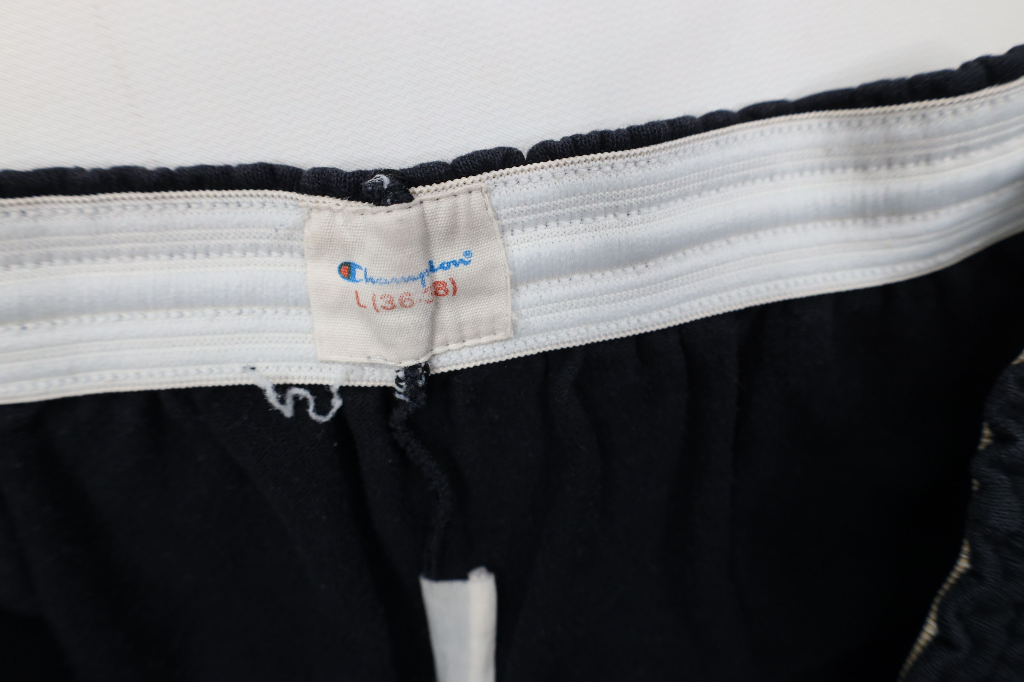 Champion Vintage 90s Champion Above Knee Dad Shorts Black Cotton Size US 34 / EU 50 - 8 Thumbnail