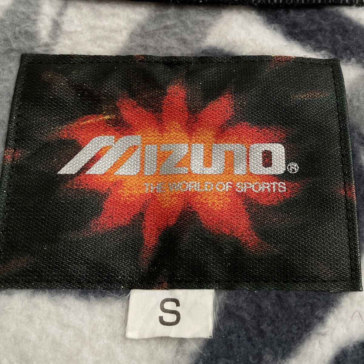 Mizuno Vintage Japanese Brand Mizuno Navajo Fleece Jacket 1990s Size US S / EU 44-46 / 1 - 9 Thumbnail