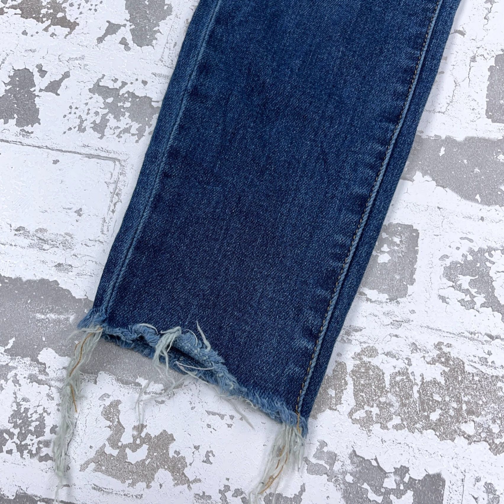 Vintage Judy Blue Jeans Women 5 27 Skinny Fit Crop Med Wash Faded Pants Stretch Ladies Jeans Size 27" / US 4 / IT 40 - 6 Thumbnail