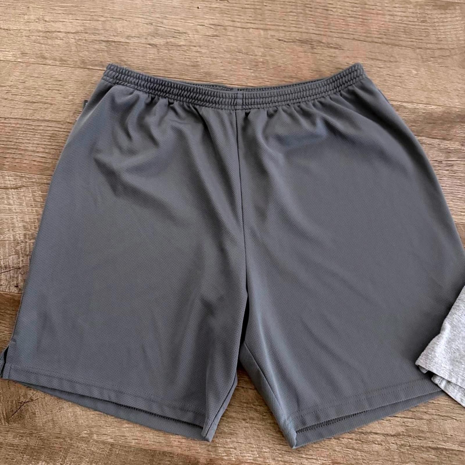 Russell Athletic Youth Boy Athletic Shorts Size US 26 / EU 42 - 12 Thumbnail