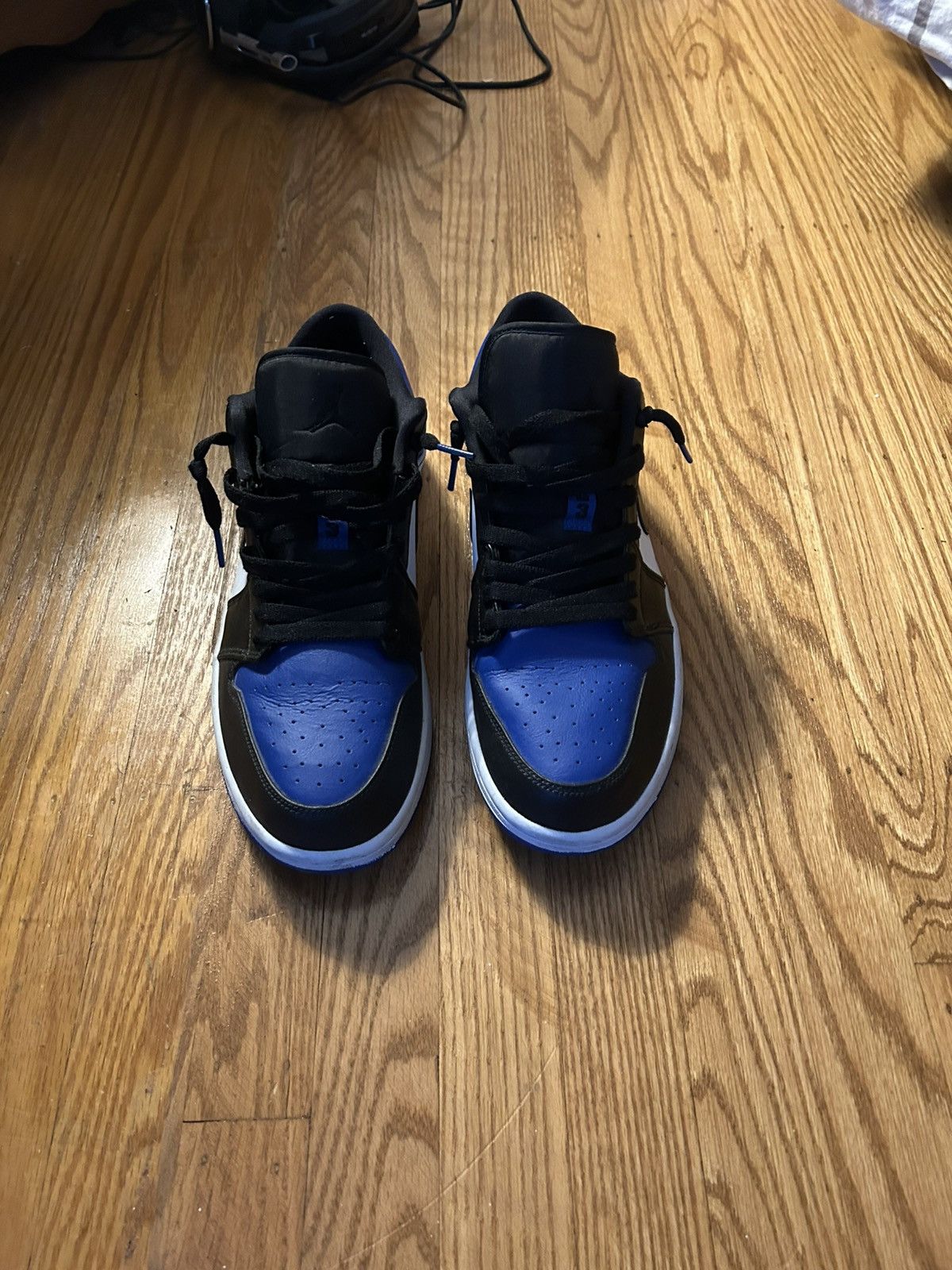 Jordan Brand Jordan 1 Low Royal Toe Size US 11 / EU 44 - 1 Thumbnail