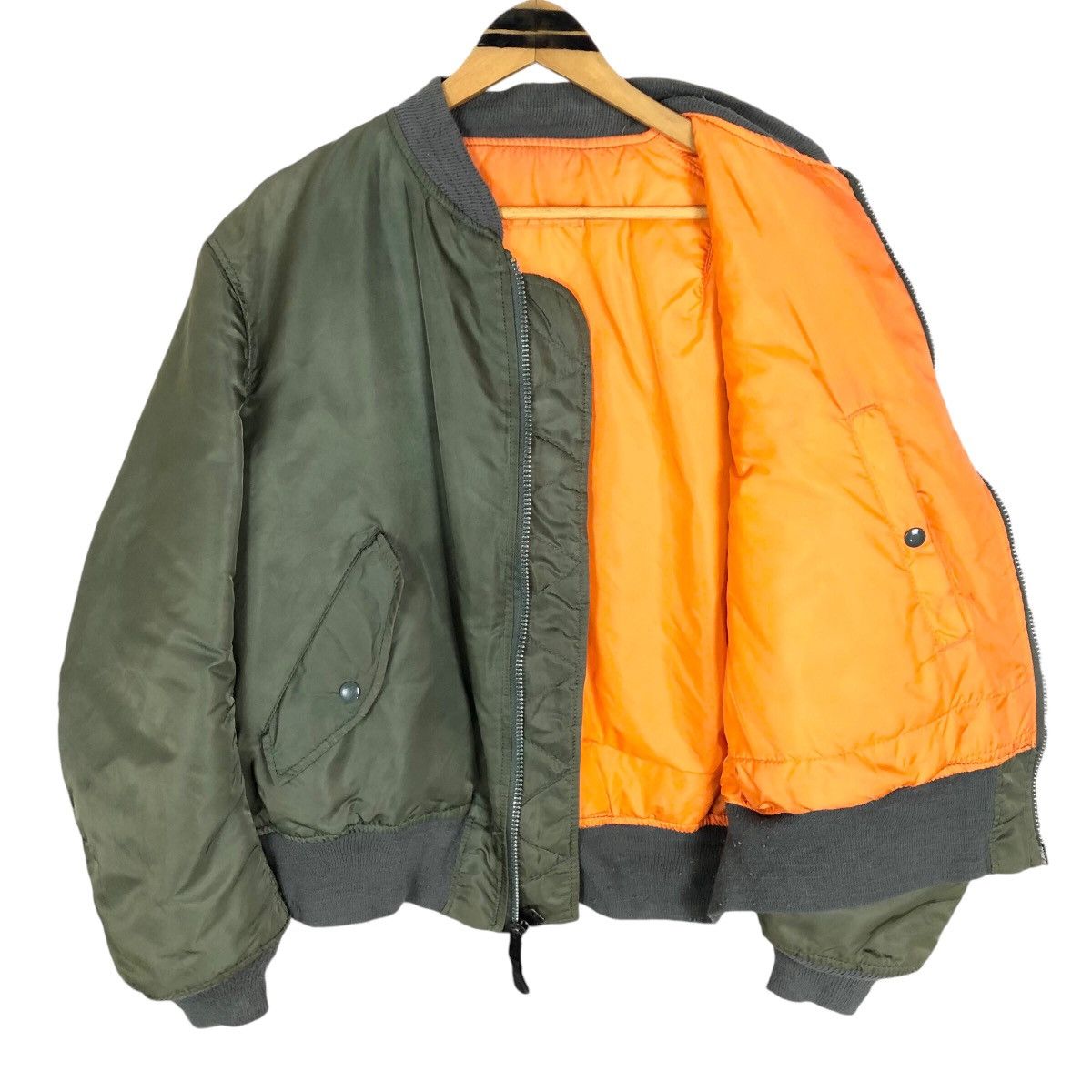 Alpha Industries Vintage 90s Alpha Industries MA-1 Bomber Jacket Size US L / EU 52-54 / 3 - 8 Thumbnail