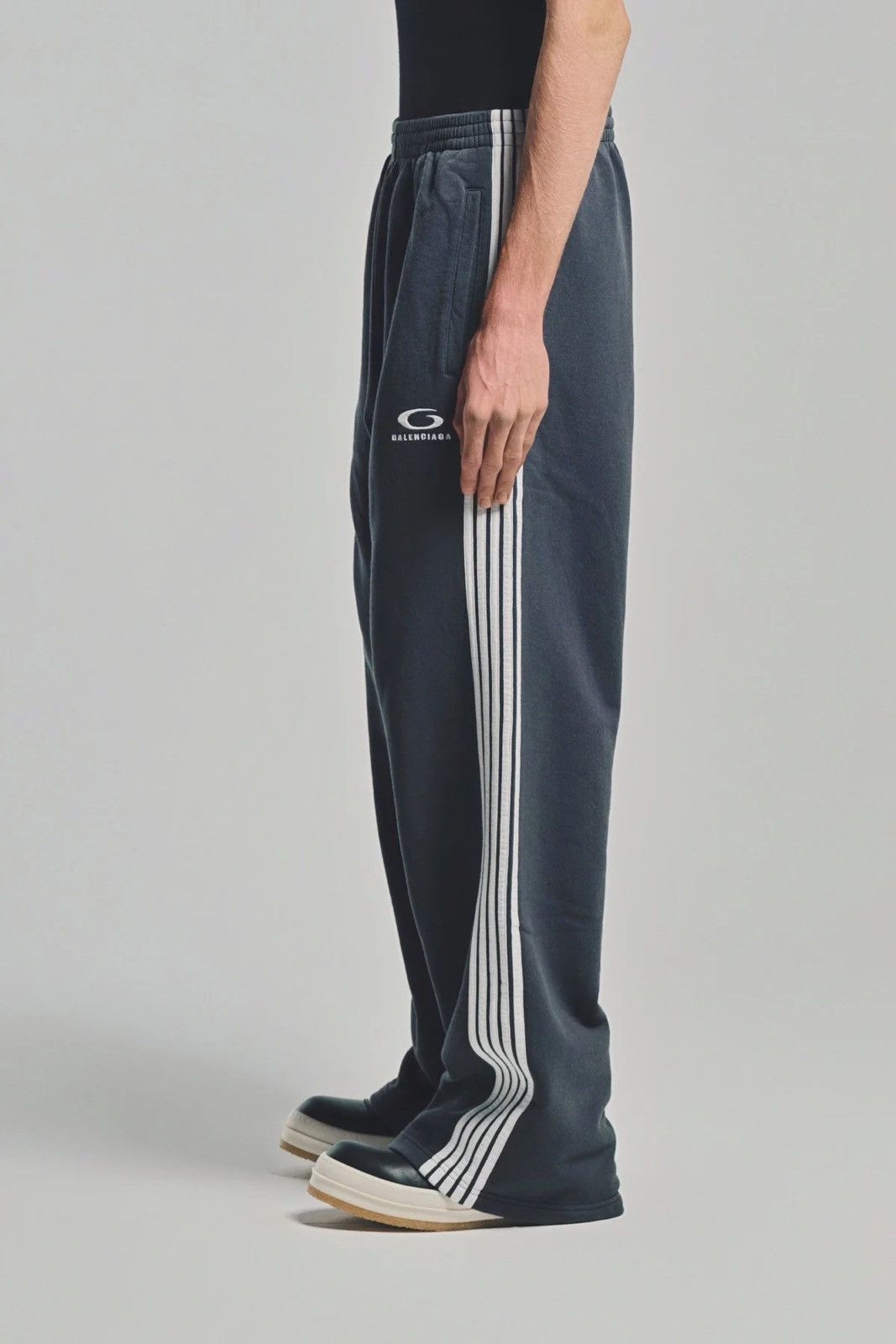 Balenciaga loop sports icon baggy sweatpants