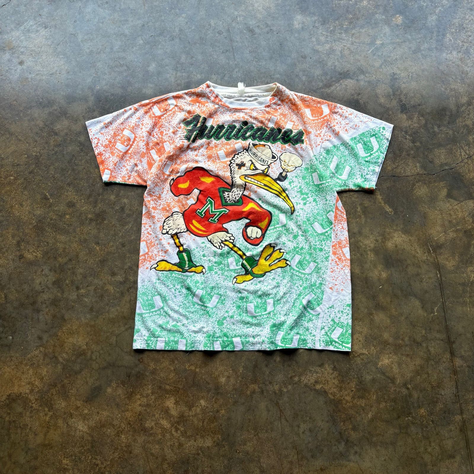 NCAA Rare Vintage 90s Miami Hurricanes AOP T-shirt Size US L / EU 52-54 / 3 - 1 Thumbnail