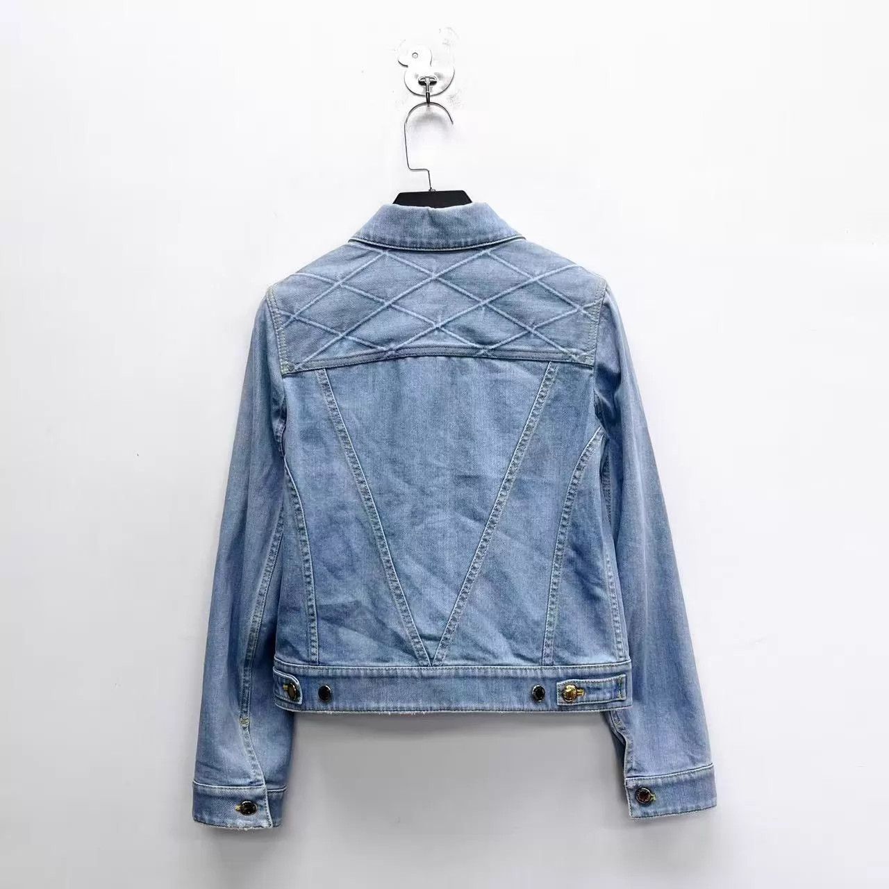 Louis Vuitton LV Washed Denim V Logo Gold Button Short Jacket Size XS / US 0-2 / IT 36-38 - 2 Thumbnail