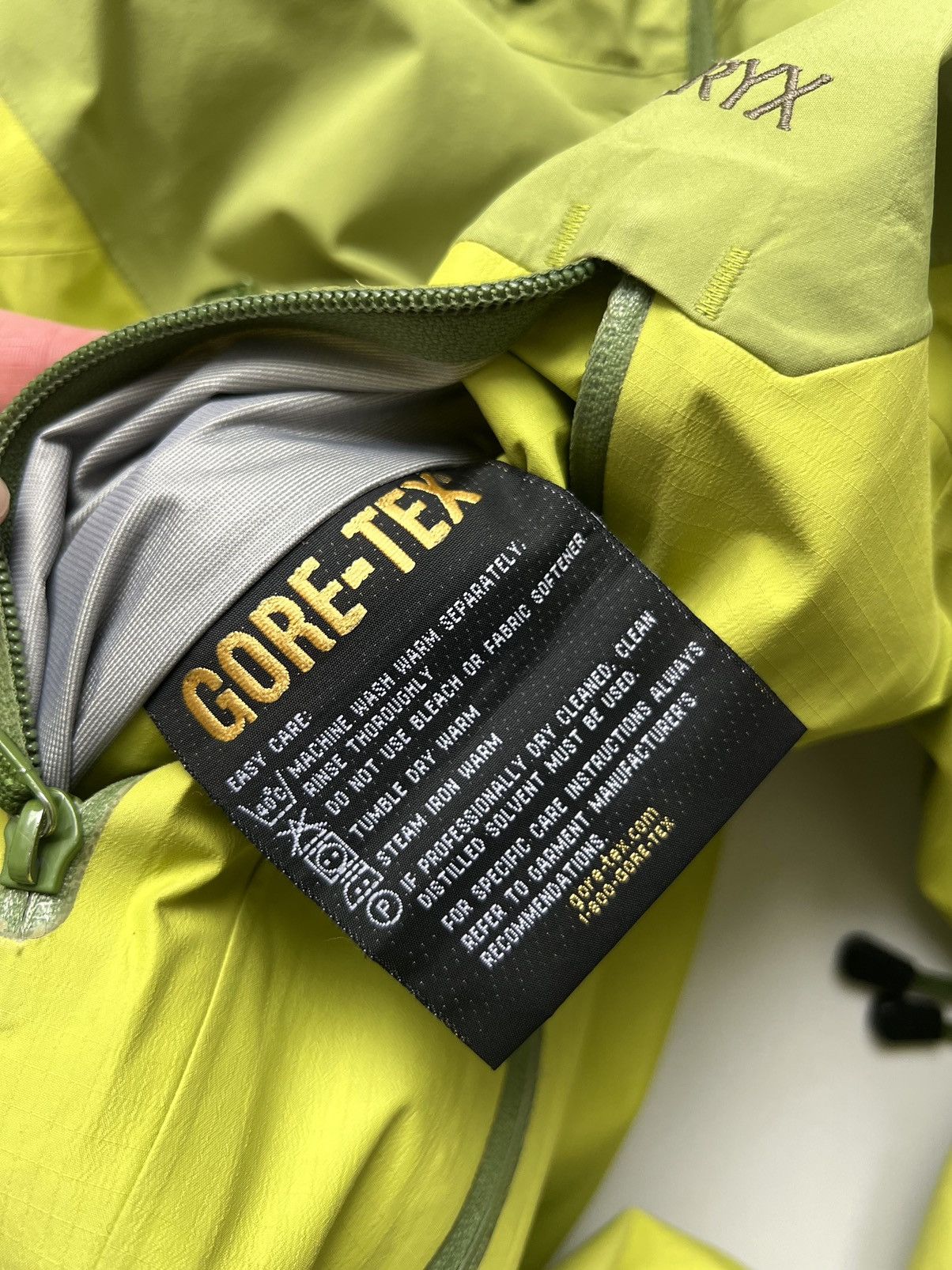 Arc'teryx 🔥Vintage Arcteryx Beta AR 2007 Wasabi Gore-Tex XCR Jacket Size S / US 4 / IT 40 - 24 Thumbnail