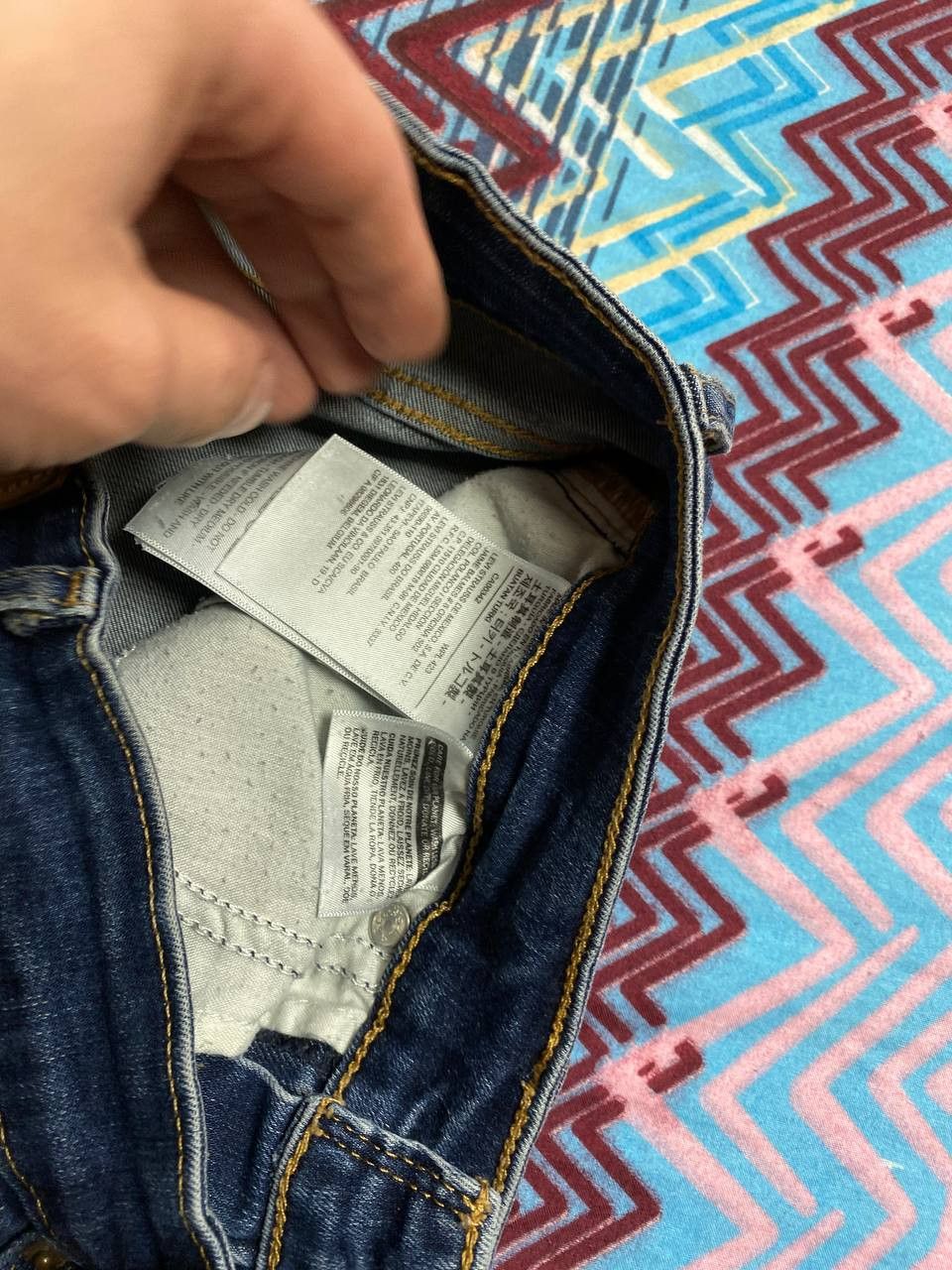 Levi's × Vintage Vintage Levi’s 721 skinny distressed jeans denim size 28 Size 28" / US 6 / IT 42 - 3 Thumbnail