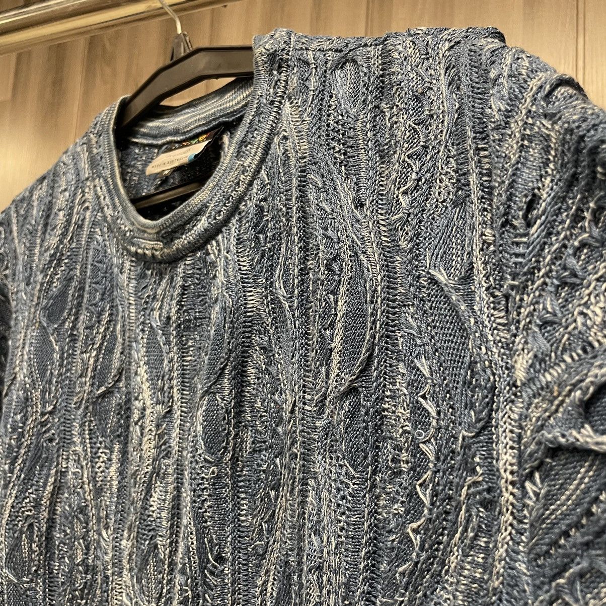 Coogi Vintage Coogi Australia Basics Blue 3D Knit Sweater Size US M / EU 48-50 / 2 - 7 Thumbnail