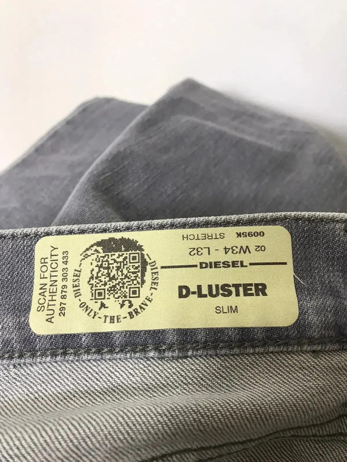 Designer × Diesel Diesel men’s denim jeans 34/32 Size US 34 / EU 50 - 4 Thumbnail
