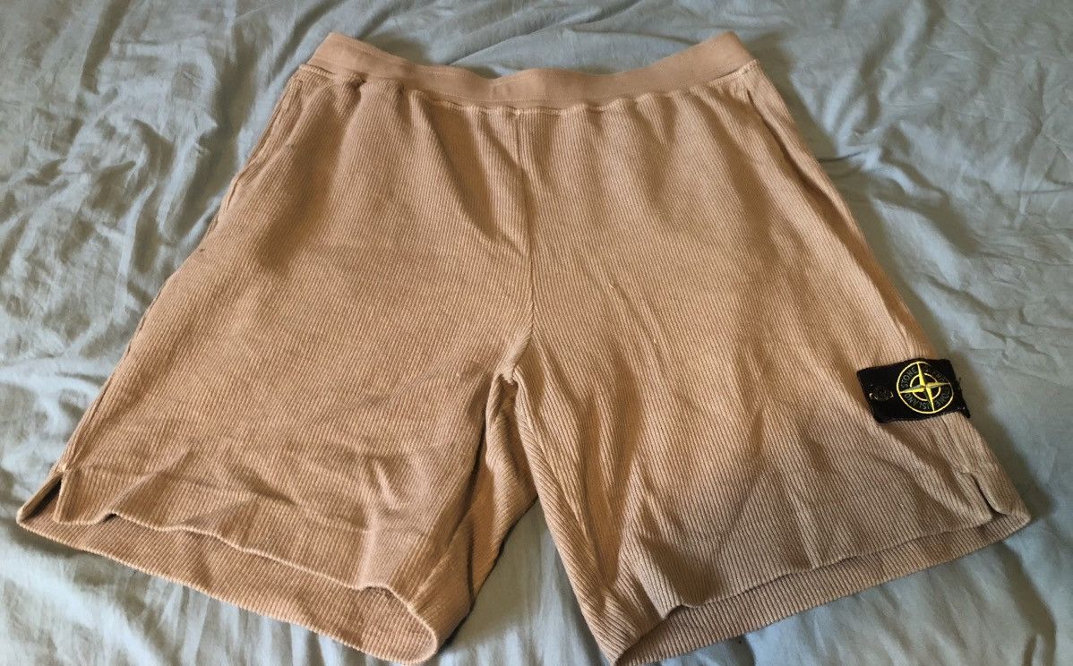 Stone Island Stone Island shorts Size US 36 / EU 52 - 1 Thumbnail