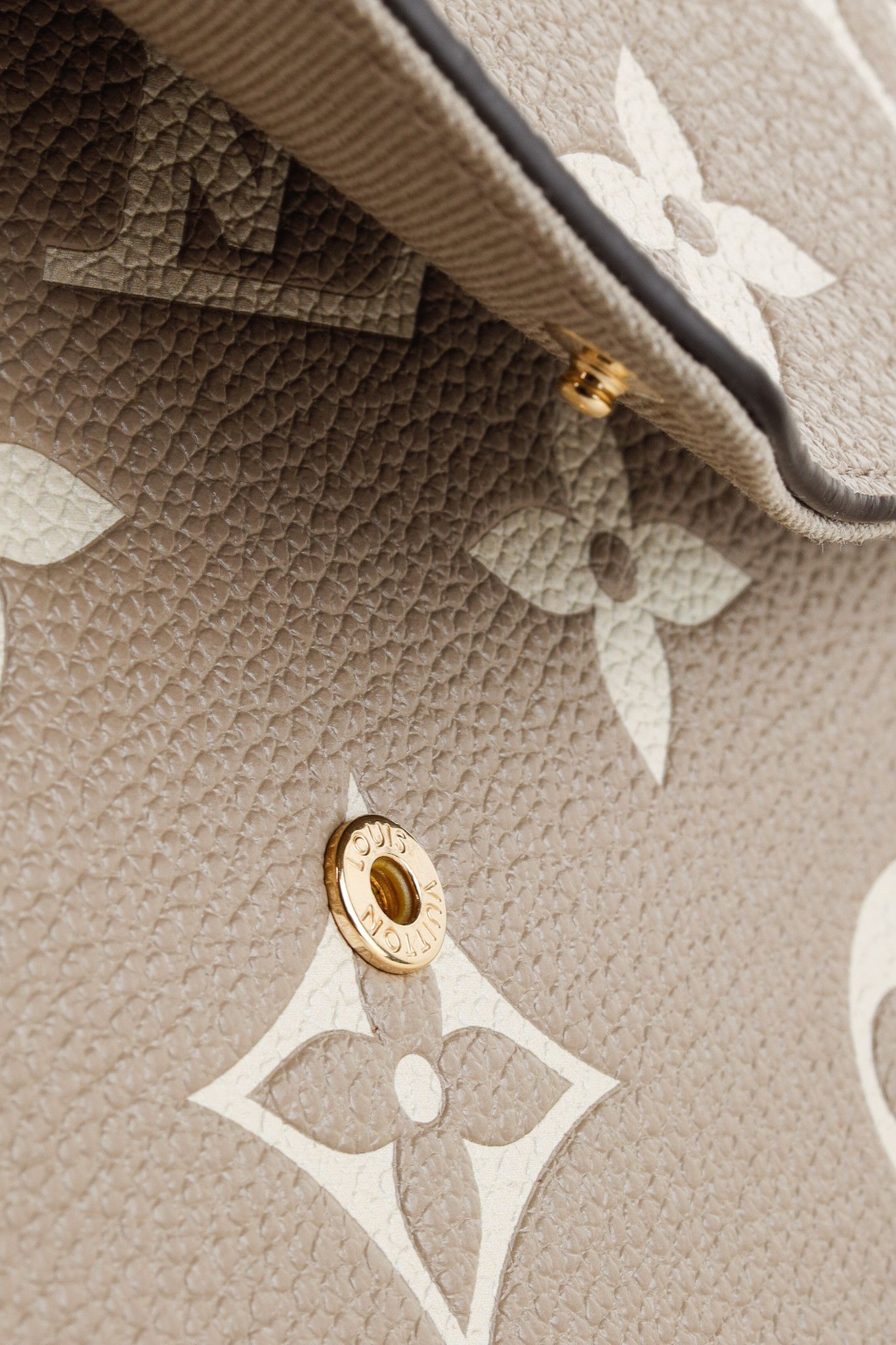 Louis Vuitton Louis Vuitton Félicie Pochette Monogram Empreinte Leather Size ONE SIZE - 8 Thumbnail