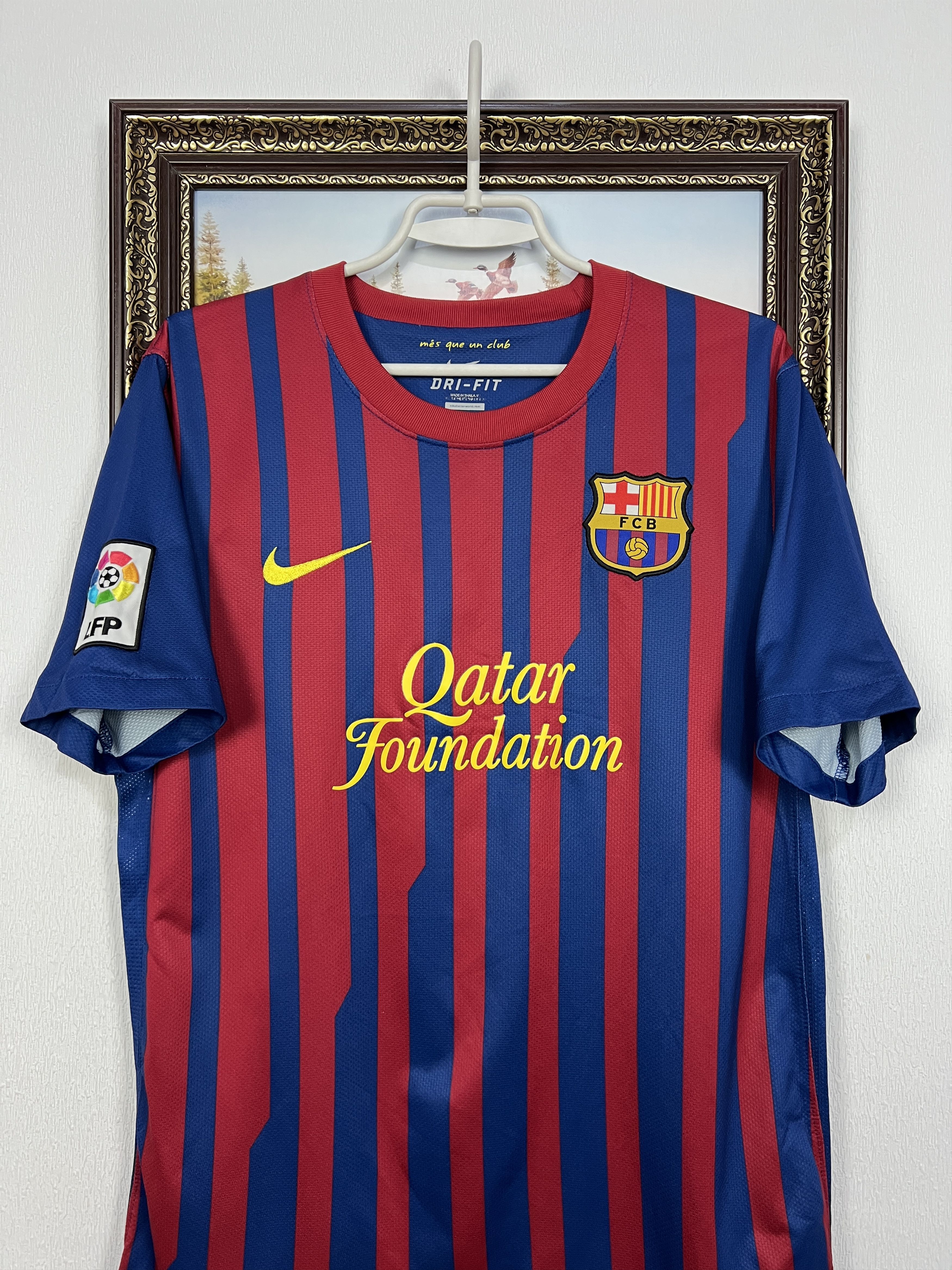 Nike Barcelona Home football shirt 2011 Soccer #10 Messi Nike Size US M / EU 48-50 / 2 - 5 Thumbnail