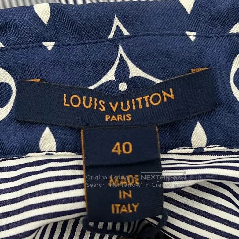 Louis Vuitton Louis Vuitton Neckline printed logo striped shirt Size US XXS / EU 40 - 4 Thumbnail