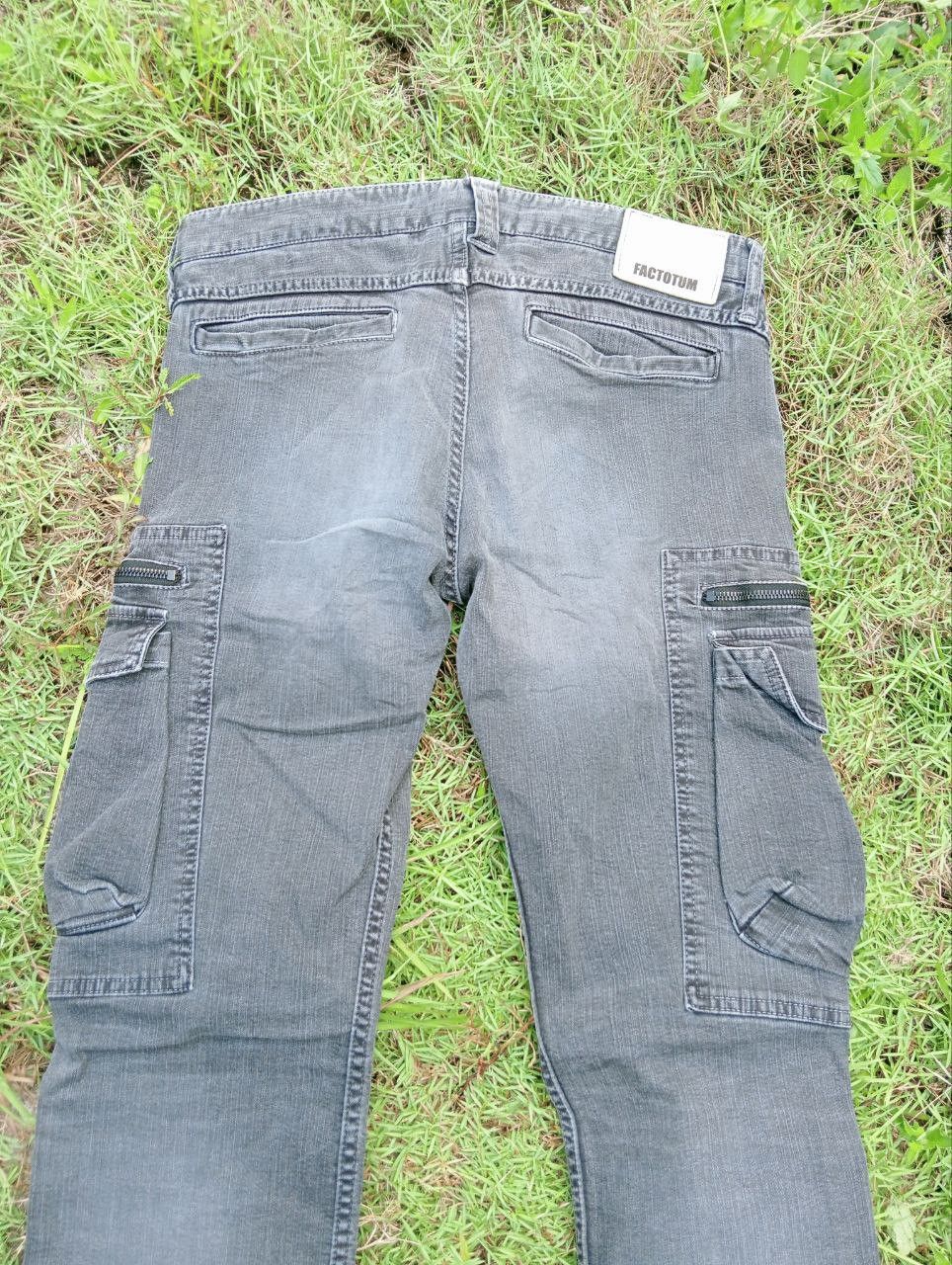 FACTOTUM JAPANESE FACTOTUM MULTIPOCKET CARGO JEANS PANTS Size US 31 - 12 Thumbnail