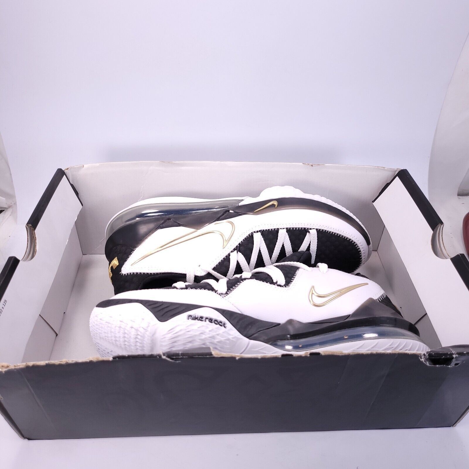 Nike Nike LeBron XVII Low Shoe Mens Size 9.5 CD5007-101 White Size US 9.5 / EU 42-43 - 10 Thumbnail