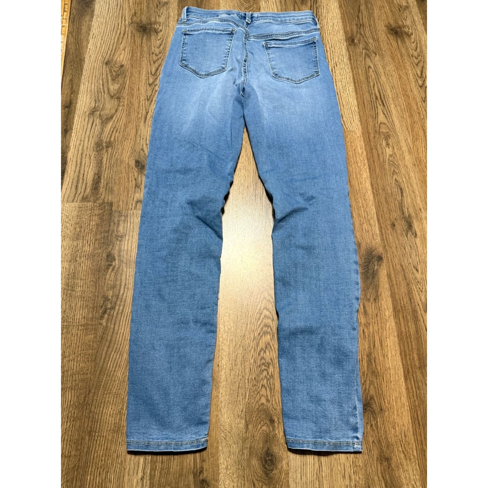 Vintage SO Jeans Women's Size 16 Blue Denim Skinny Medium Wash Low Rise Pockets 5-Pocket Design Inseam 27 in Regular Stretch Jeans Womens Size 38" / US 16 / IT 52 - 2 Thumbnail
