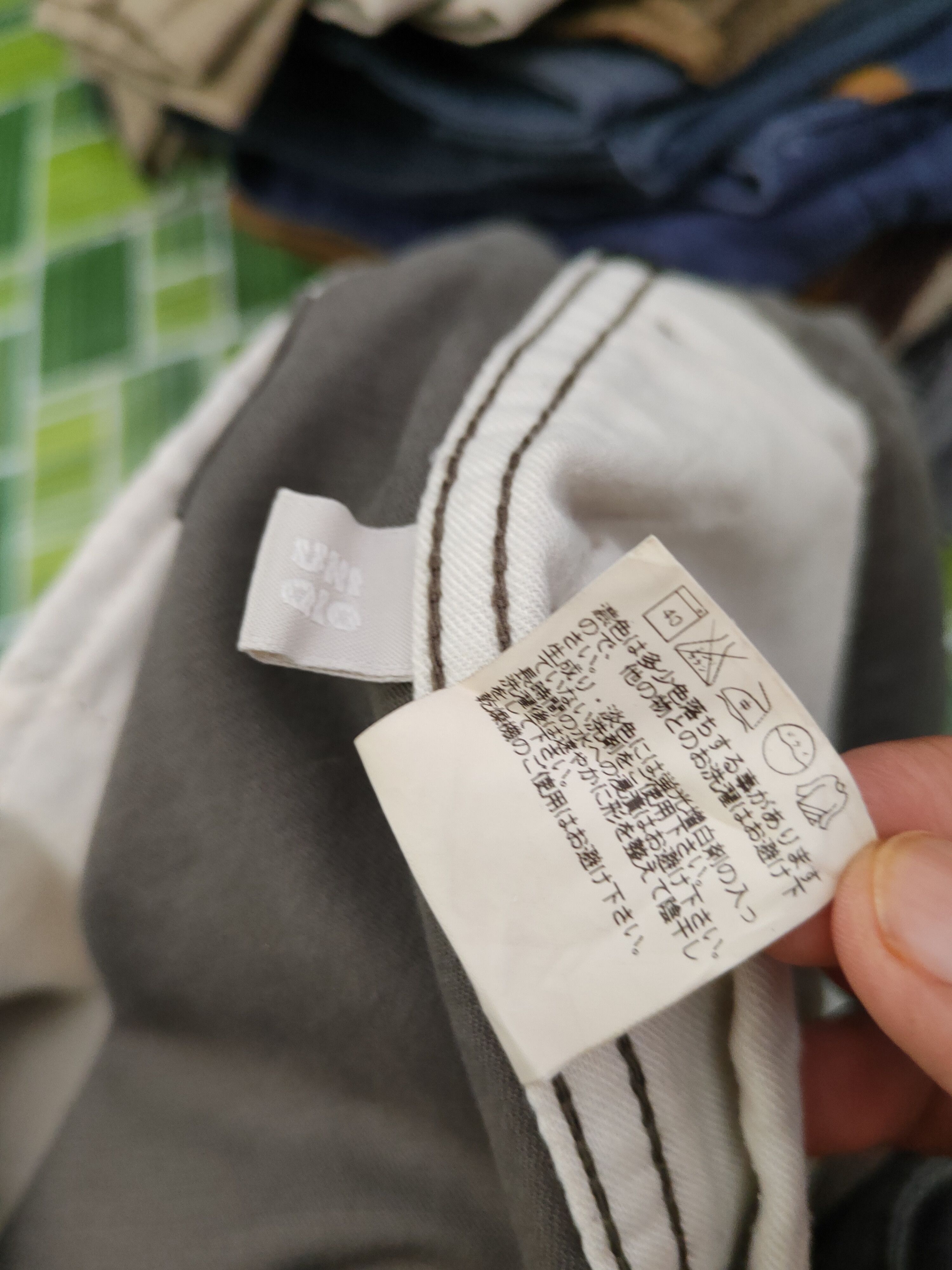 Japanese Brand Uniqlo Olive Multipocket Tactical Cargo Pants #W1049 Size US 31 - 12 Thumbnail