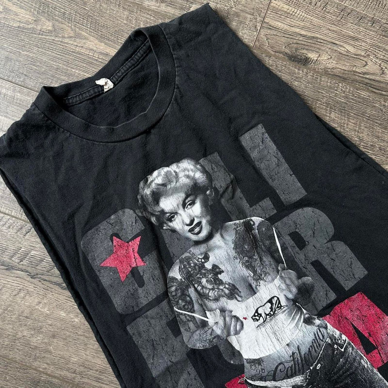 Vintage Swag Vintage Epic Y2K Cali Tattoo Girl Cutoff Tank Top Shirt Size US L / EU 52-54 / 3 - 5 Thumbnail