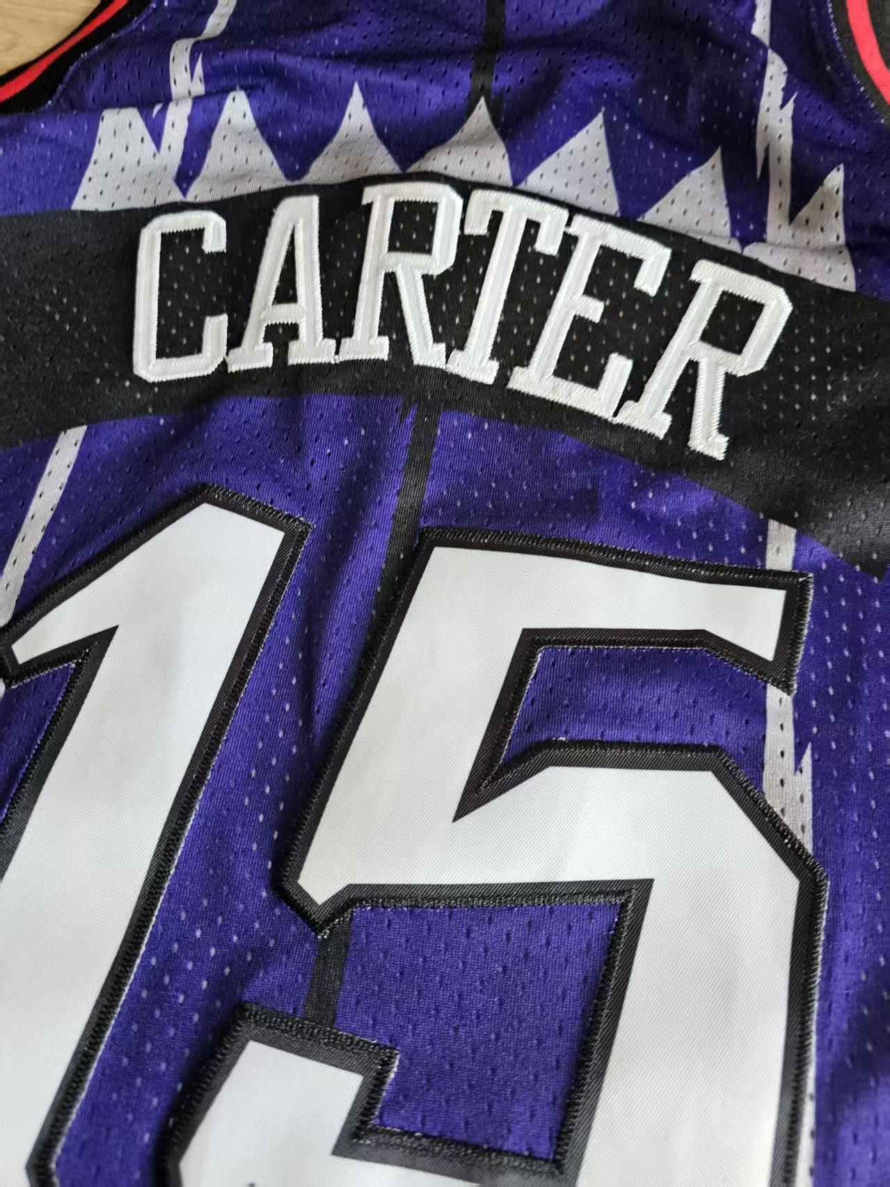 NBA Toronto Raptors #15 Vince Carter Jersey Size US XL / EU 56 / 4 - 3 Thumbnail