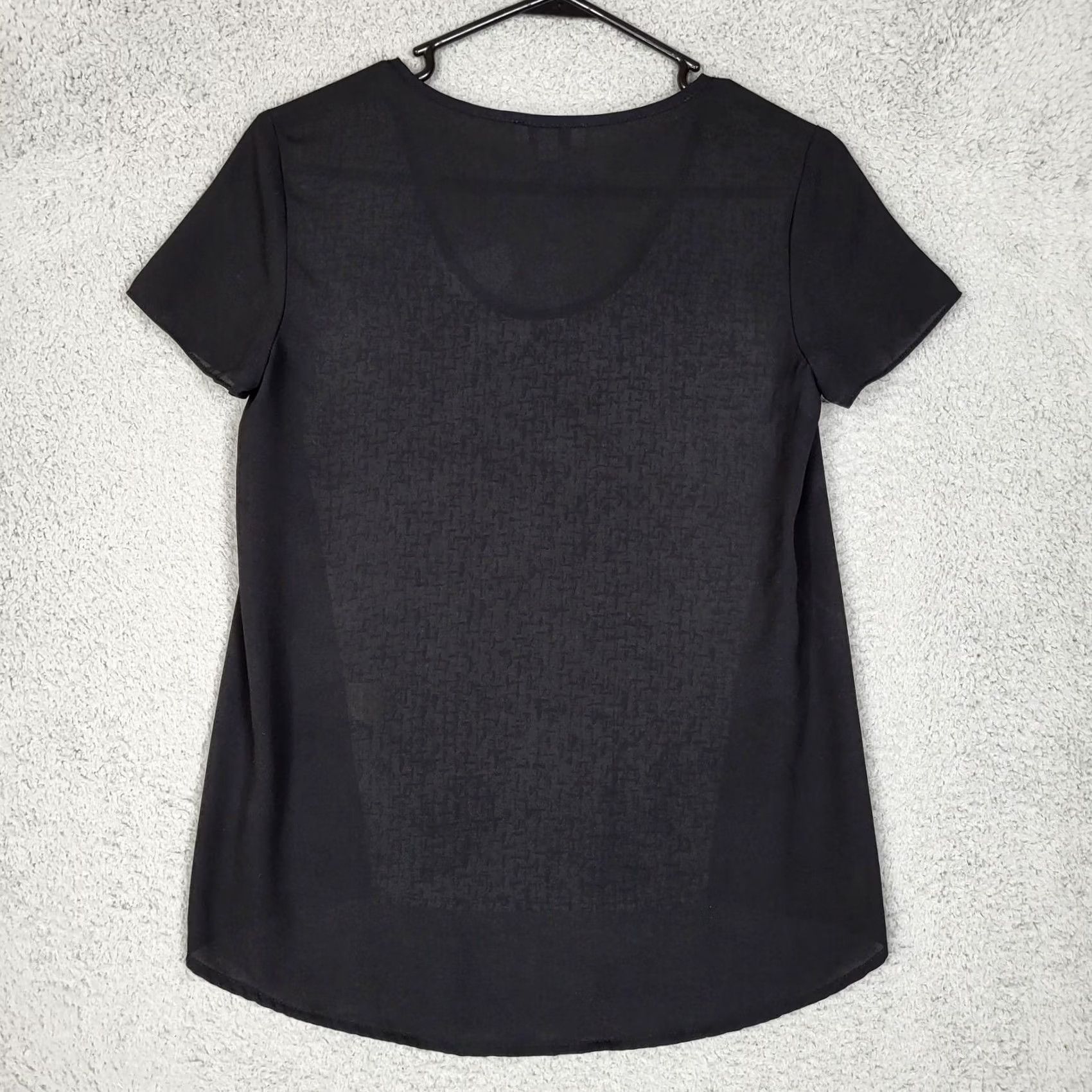 Vintage VINTAGE Barneys New York Women's Blouse Short Sleeve XS Gray Black Solid Top Adults XS Women's Barneys New York Gray Short Sleeve Blouse Size XS / US 0-2 / IT 36-38 - 5 Thumbnail