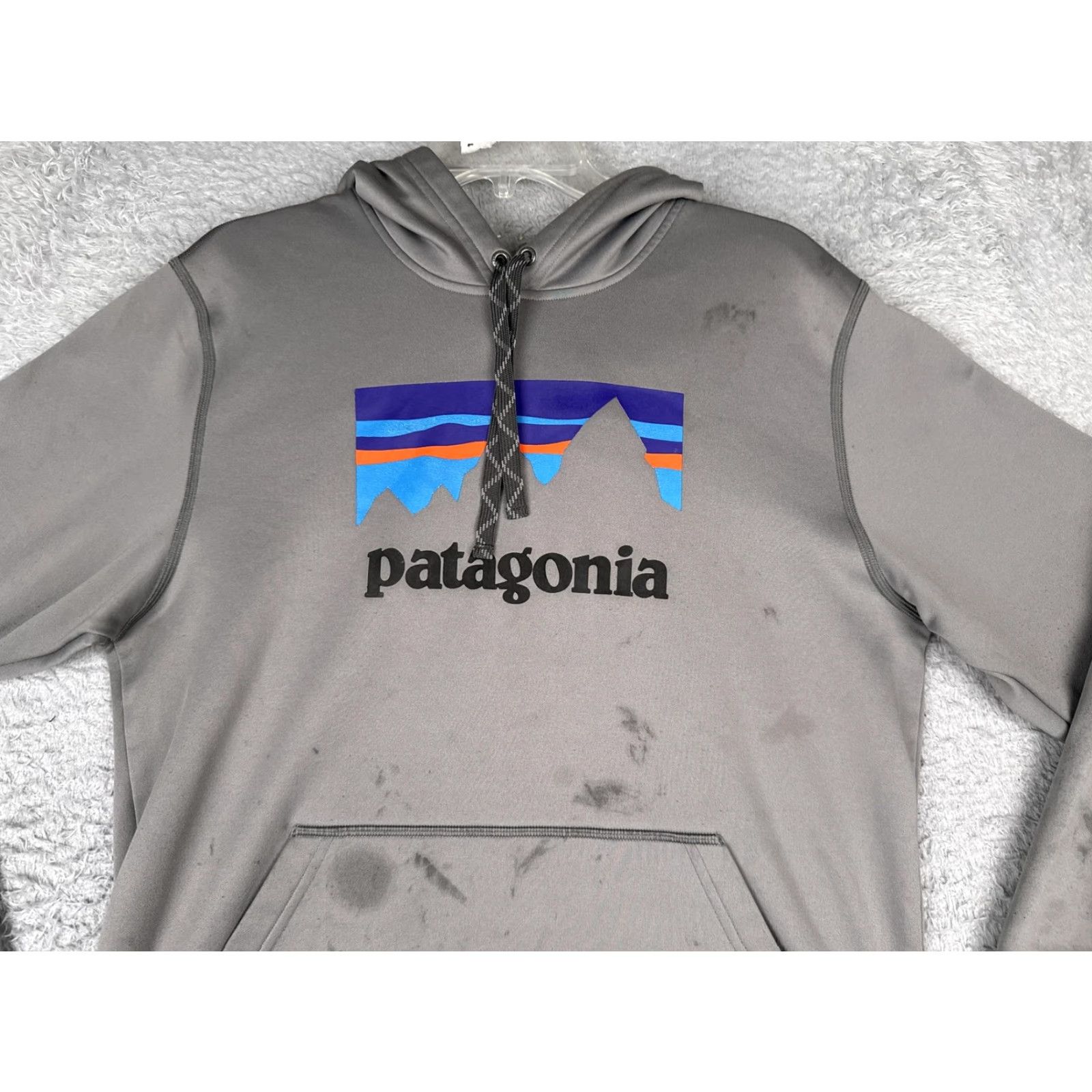 Patagonia Patagonia Hoodie Mens M Gray P-6 Logo Graphic Pullover Sweatshirt Fleece Kangaroo Pocket Regular Fit Active Outdoor Size US M / EU 48-50 / 2 - 4 Thumbnail