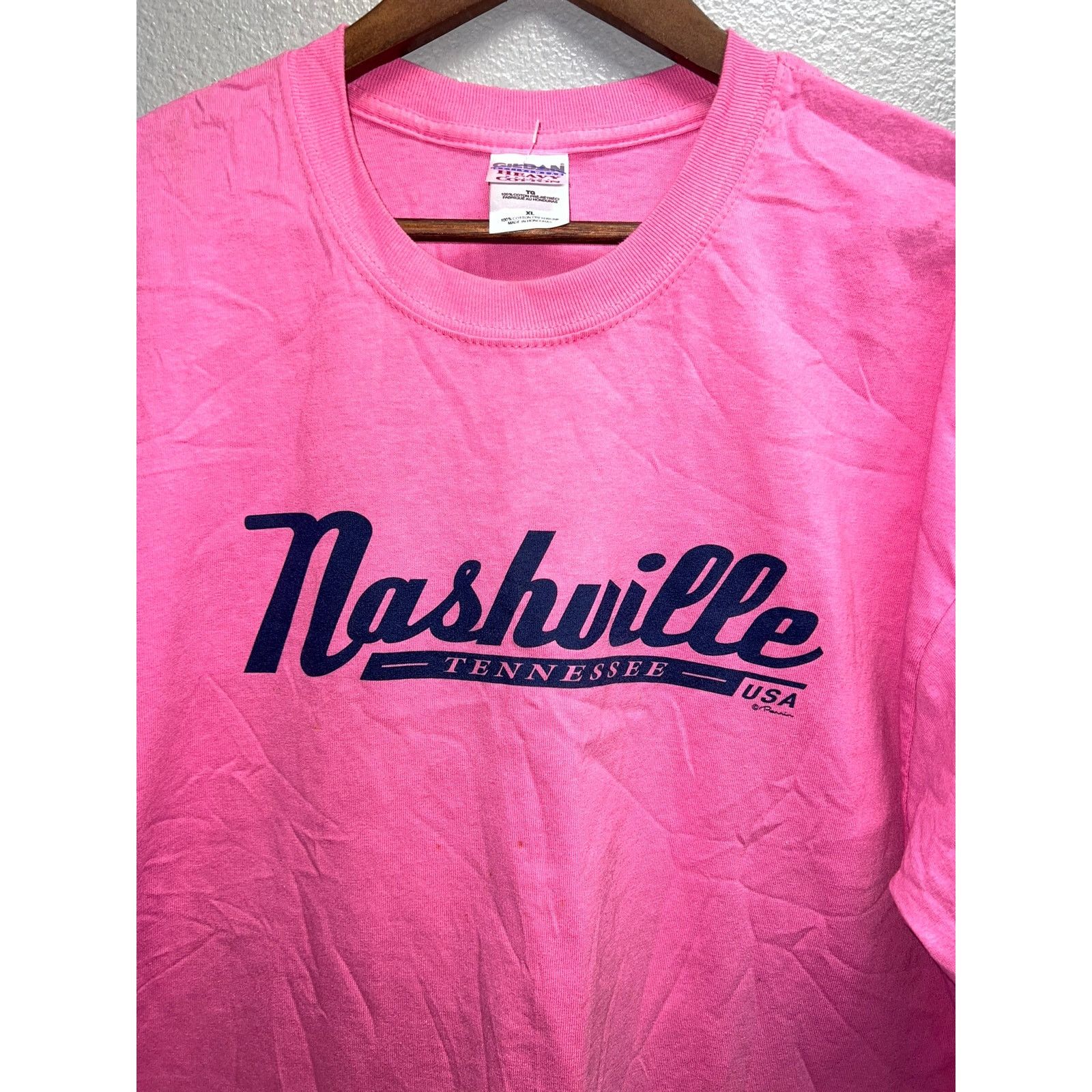 Gildan Vintage Nashville Shirt Tennessee USA City Pink Tee VTG XL Size US XL / EU 56 / 4 - 2 Thumbnail
