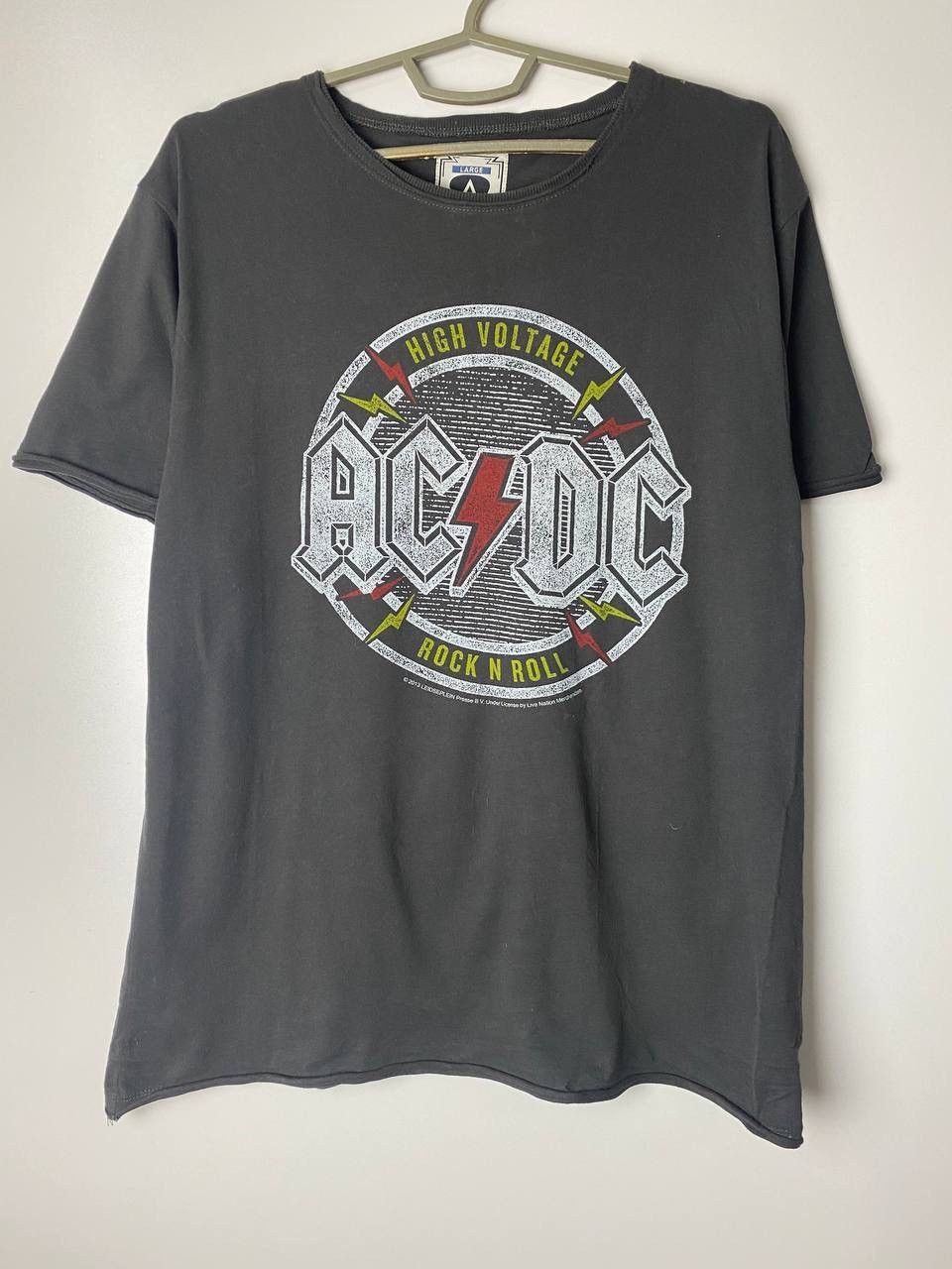 Vintage AC DC vintage t-shirts size L Size US L / EU 52-54 / 3 - 1 Thumbnail