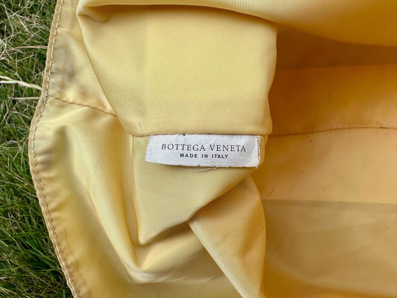 Bottega Veneta Authentic Bottega Veneta Intrecciato Illusion Nylon Tote Bag Size ONE SIZE - 6 Thumbnail