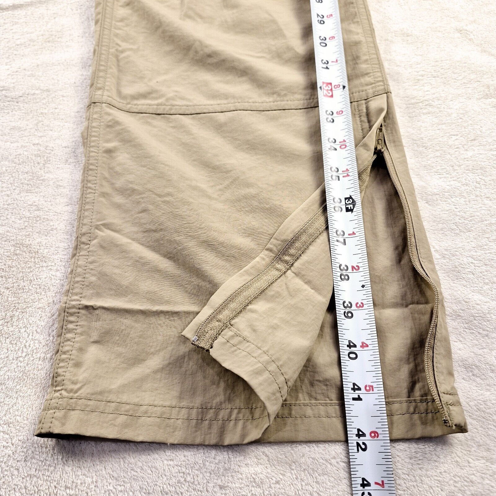 Eastern Mountain Sports Eastern Mountain Sports Women12 R Tan Cargo Hiking Pants Size 34" / US 12 / IT 48 - 2 Thumbnail