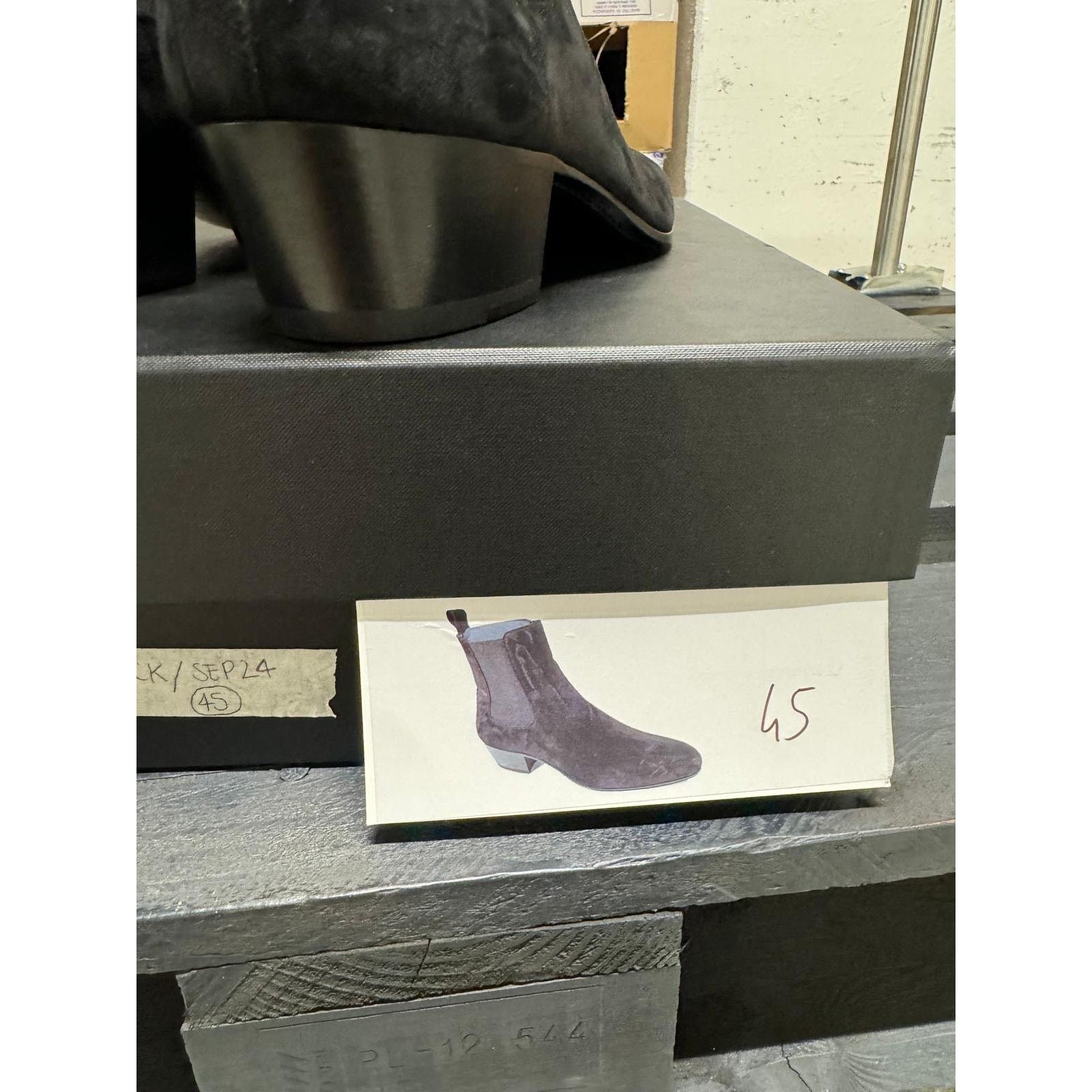 Saint Laurent Paris o1alsimx924 507708 Suede Chelsea Boots in Black Size US 12 / EU 45 - 16 Thumbnail