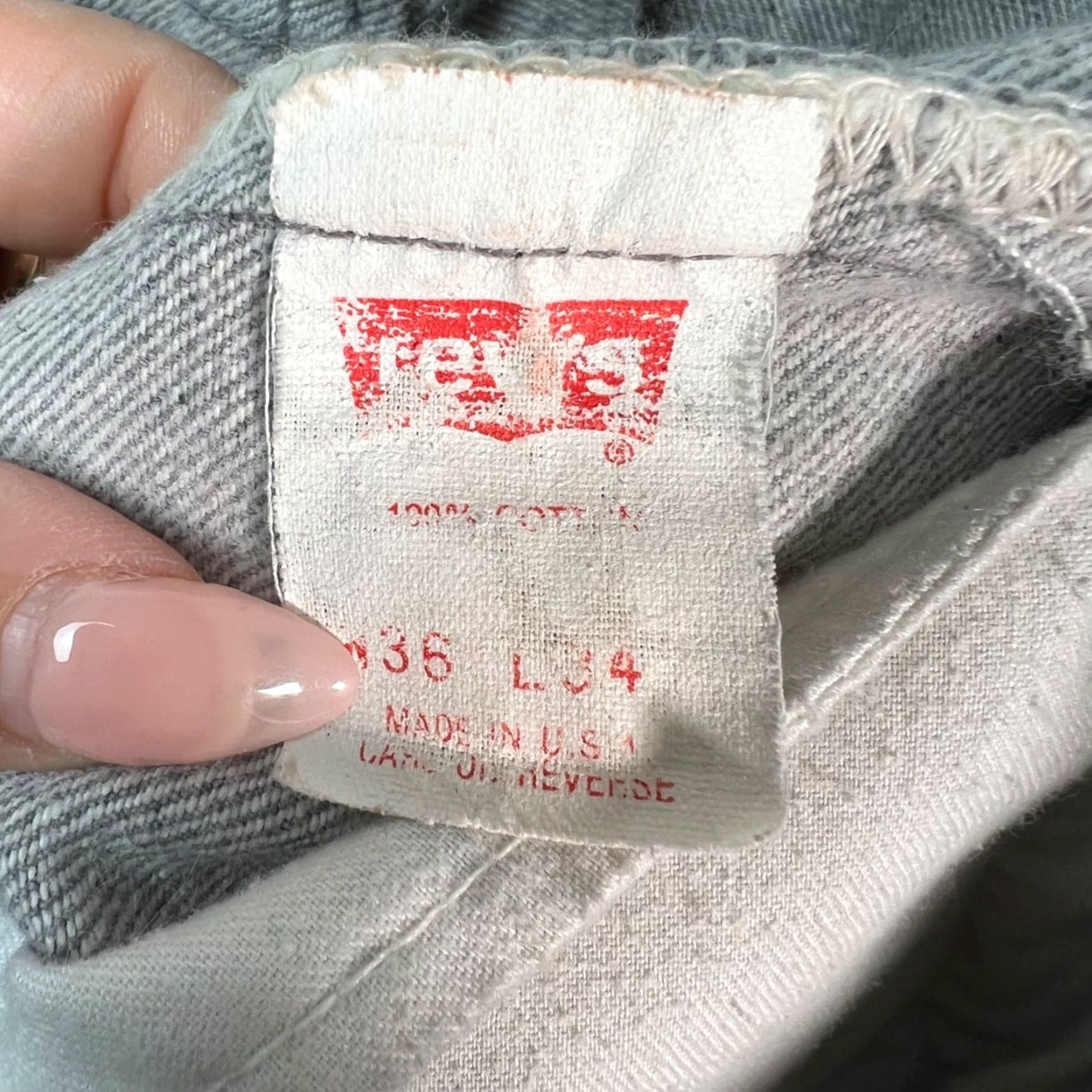 Levi's VINTAGE Levi's 501 Mens Jeans Gray Denim Distressed Hem 36 x 27 - Levi'S 501 Series 5-Pocket Design Button Closure Straight Size US 36 / EU 52 - 4 Thumbnail