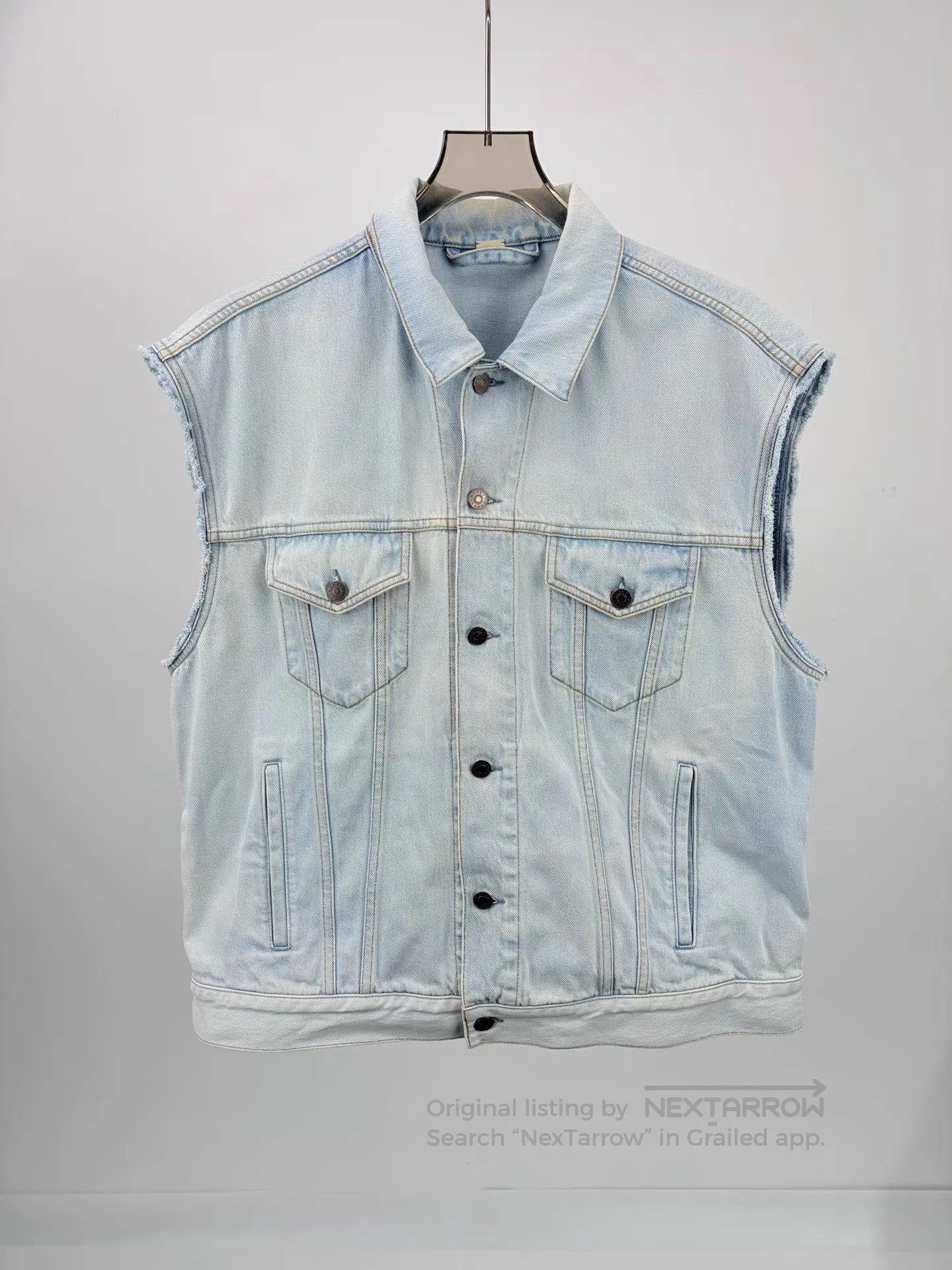 Gucci Blue Denim Vest with Embroidered Back Detail. Size US M / EU 48-50 / 2 - 2 Thumbnail