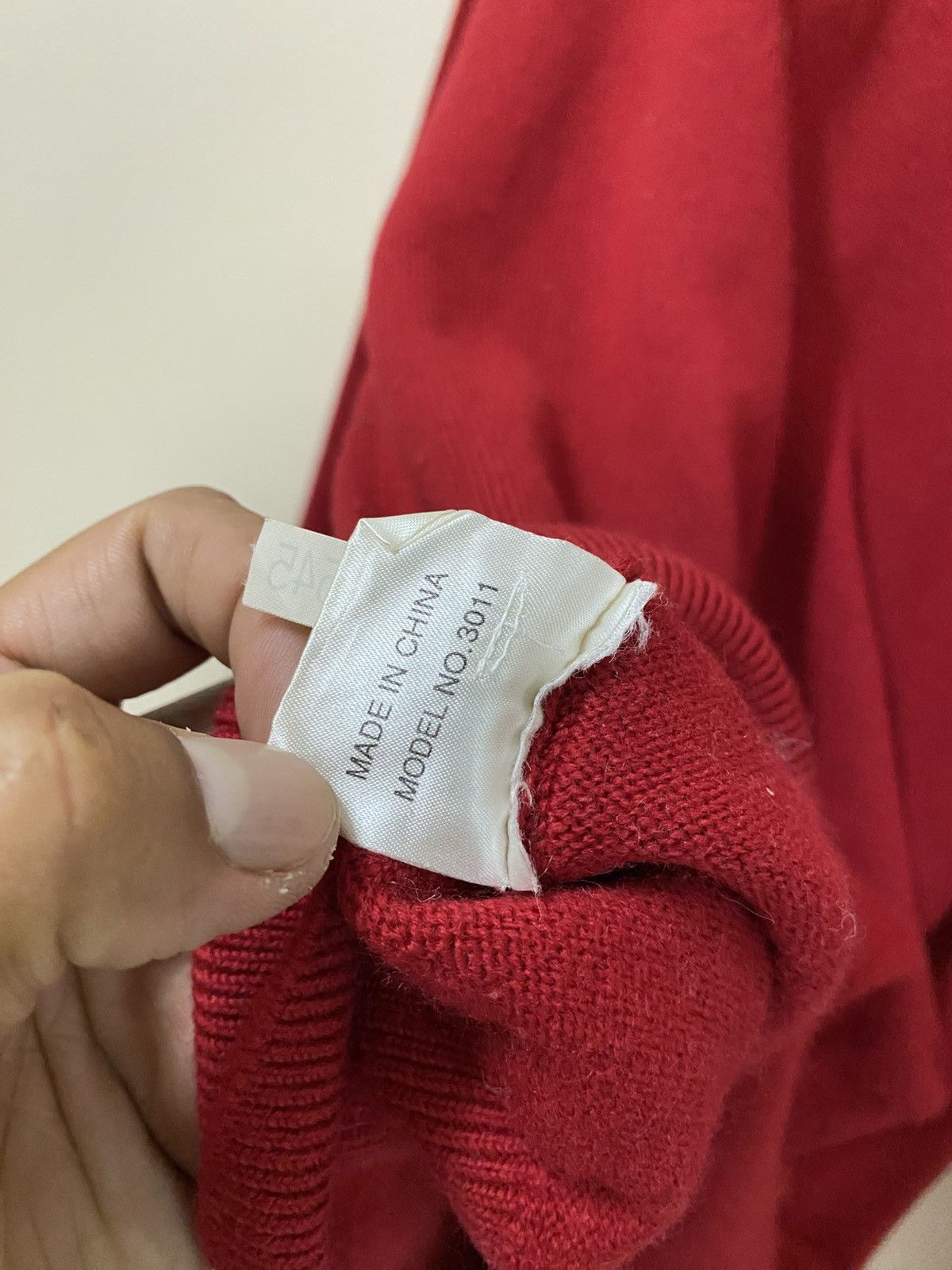 Yves Saint Laurent Vtg Yves Saint Laurent YSL Knitwear Red Size US L / EU 52-54 / 3 - 12 Thumbnail