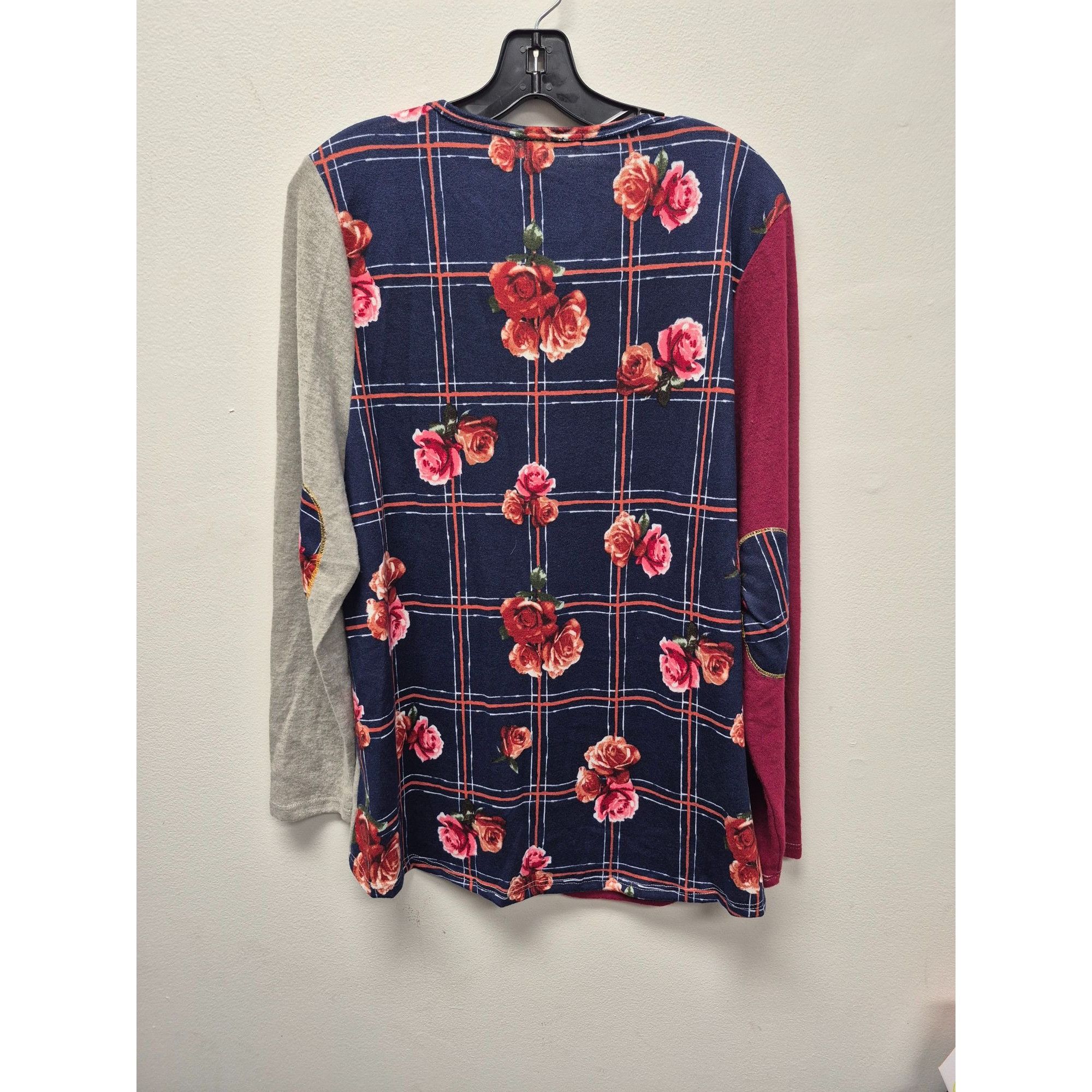 Other Color Block Long Sleeve T-Shirt With Floral Pocket 1X Size XL / US 12-14 / IT 48-50 - 5 Thumbnail