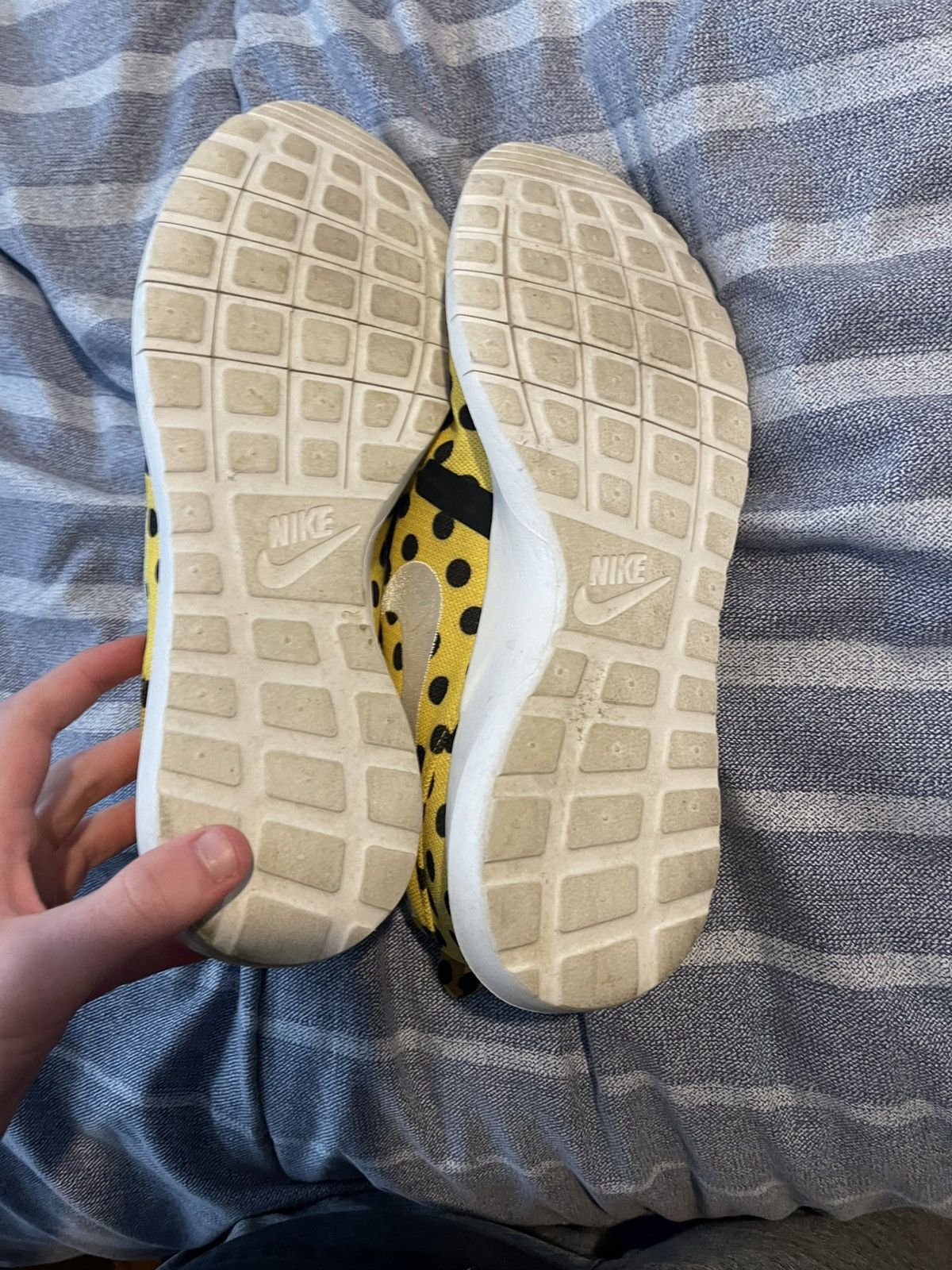 Nike Roshi Run Polka Dot Pack Yellow Size US 9.5 / EU 42-43 - 3 Thumbnail