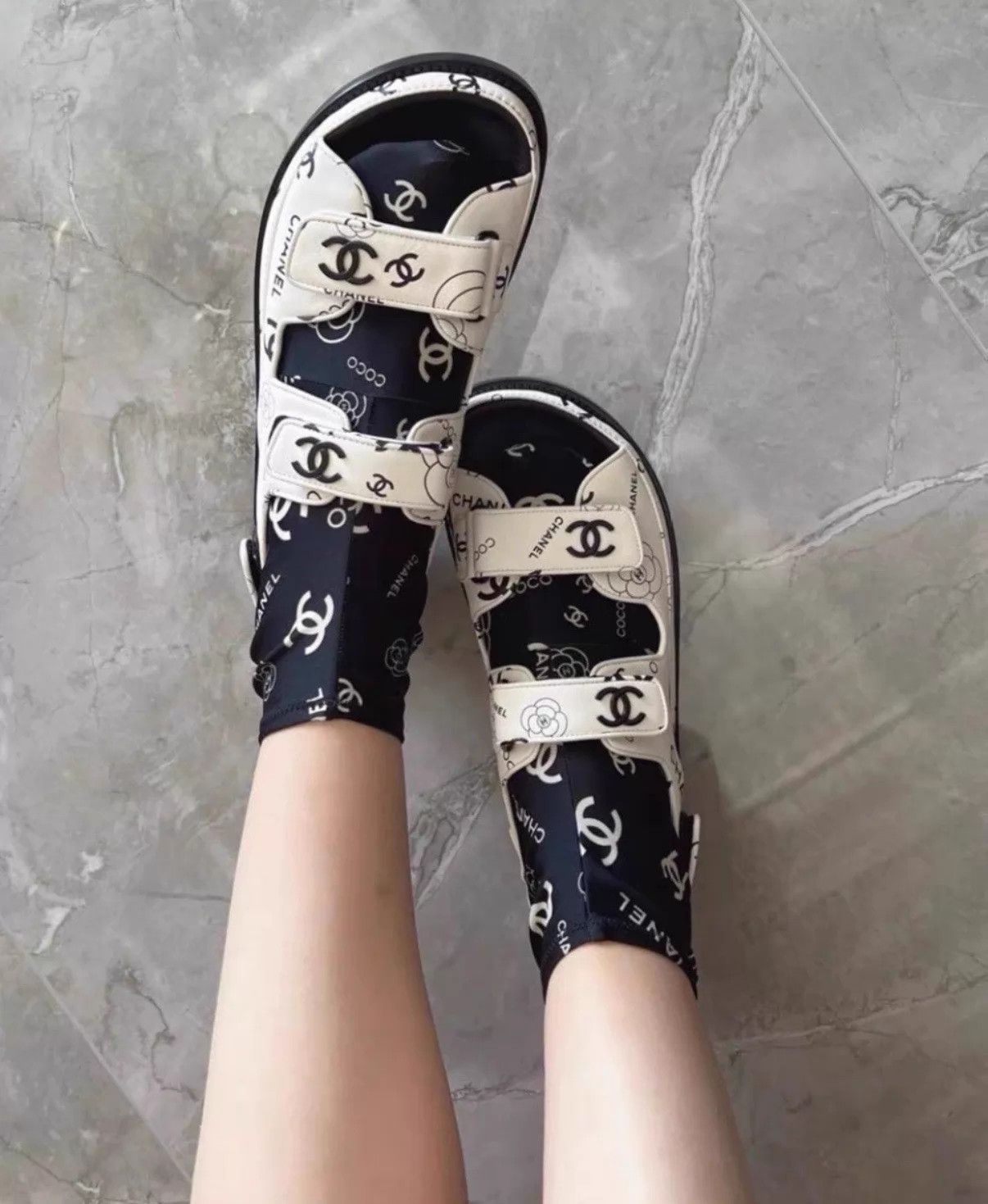 Chanel Chanel Graffiti Camellia Sandals 38.5 98 New Size US 8 / IT 38 - 9 Thumbnail