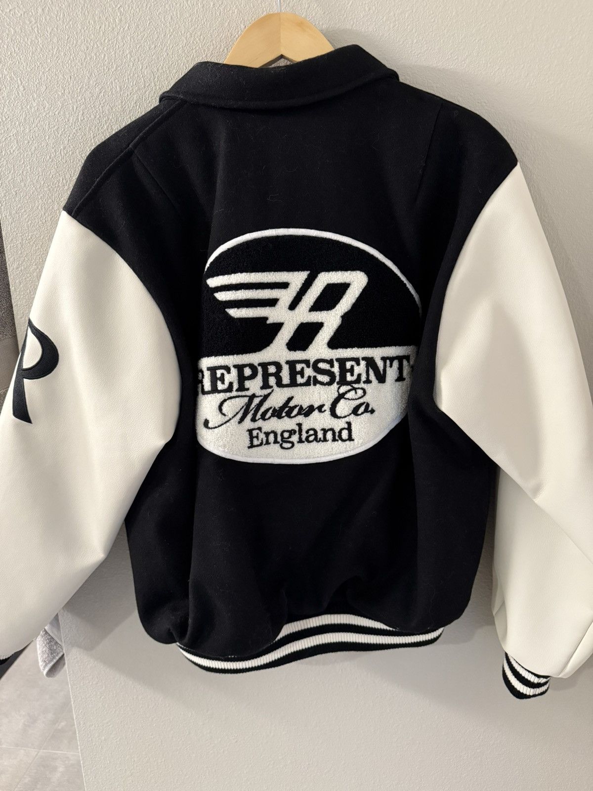 Represent Clo. new represent race bomber Size US L / EU 52-54 / 3 - 2 Thumbnail