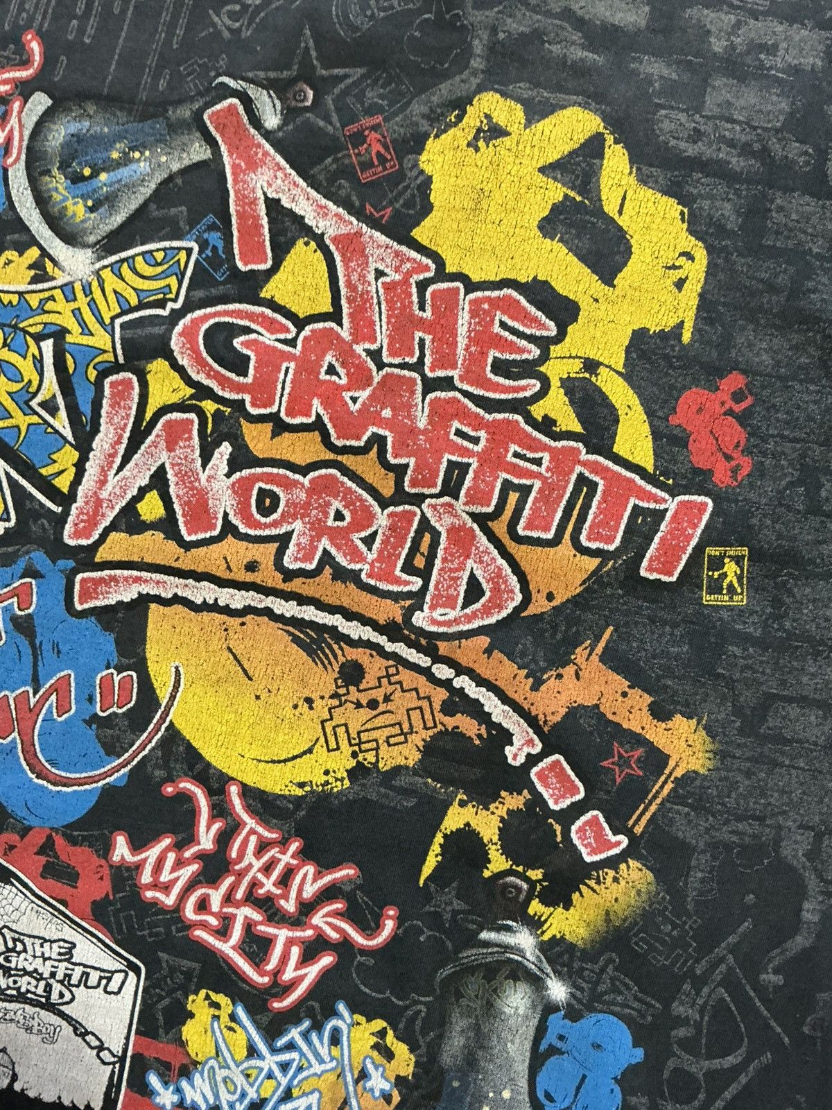 Other Vintage Graffiti World Art Takin Over Tha Streets T-Shirt Size US L / EU 52-54 / 3 - 6 Thumbnail