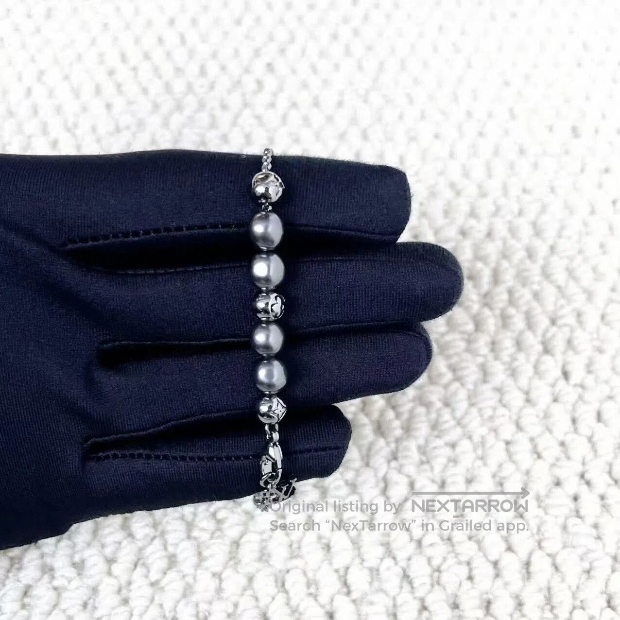 Louis Vuitton louis vuitton gray silver beaded bracelet. Size ONE SIZE - 4 Thumbnail