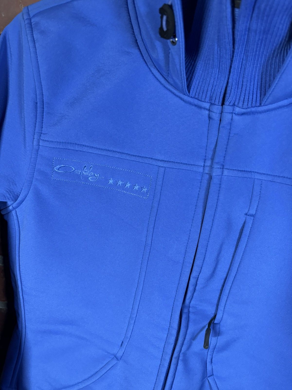 Oakley Vintage Y2K Oakley Collared Thermal Jacket Zip Up Womens S Size S / US 4 / IT 40 - 2 Thumbnail