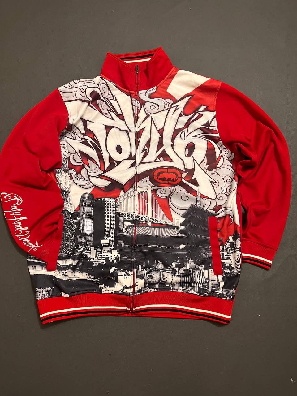 ECKO UNLTD VINTAGE ECKO UNLTD TOKYO GRAFFITI LOGO ZIP SWEATSHIRT