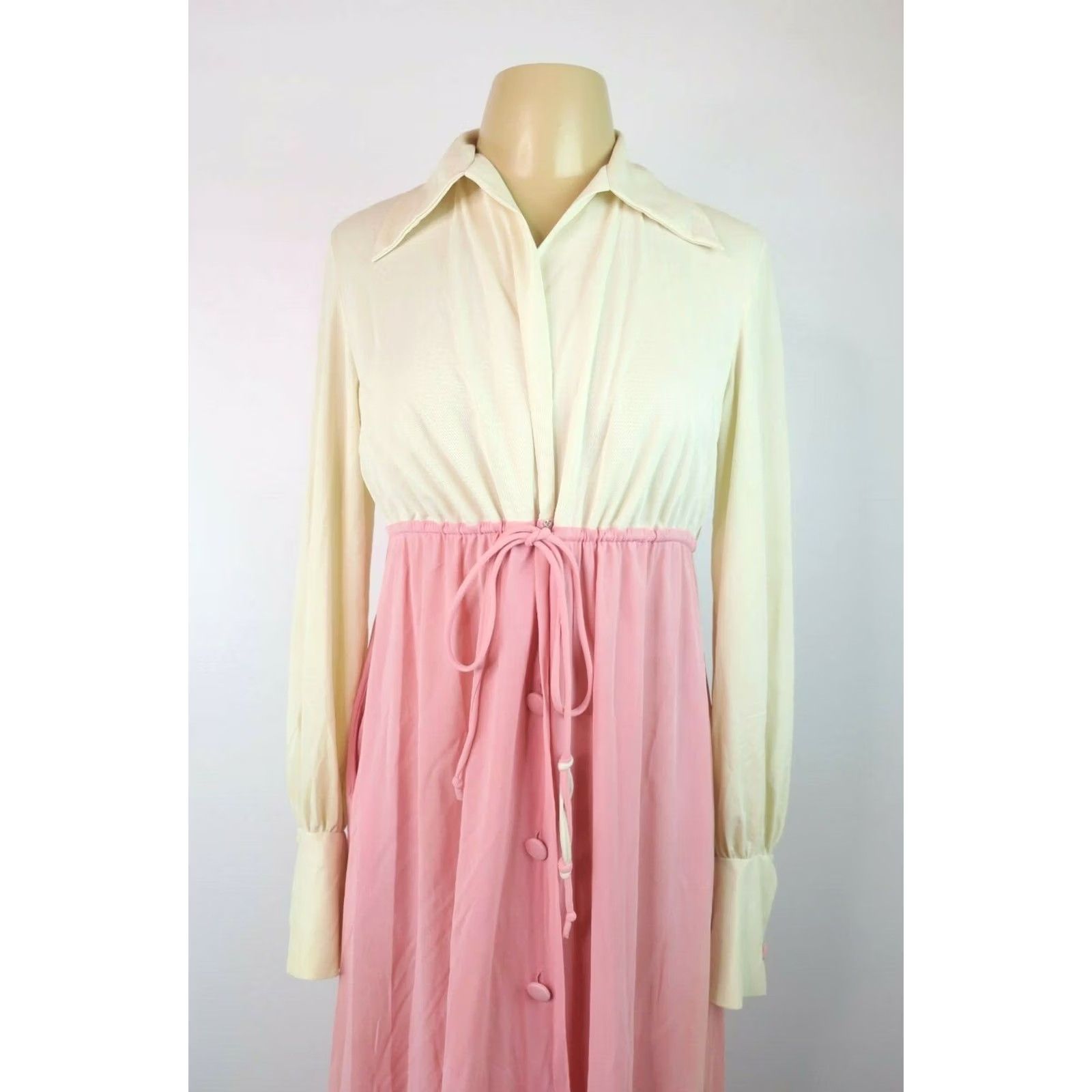 Vintage Vanity Fair Robe Mod Tie Waist Nylon VTG 60s Pink S Womens Pop GoGo Dress Robes Size S / US 4 / IT 40 - 3 Thumbnail