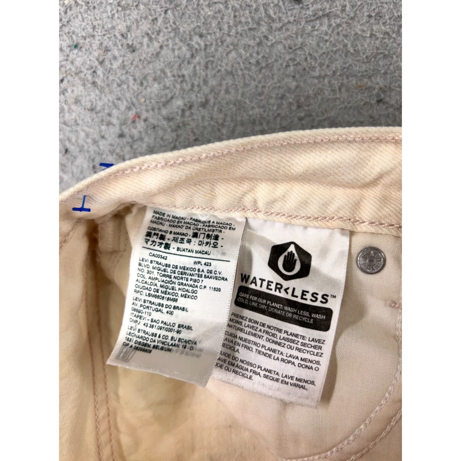 Levi's Levis Premium Jeans Womens 27 Peach Denim Wedgie Straight Button Fly Size 27" / US 4 / IT 40 - 7 Thumbnail