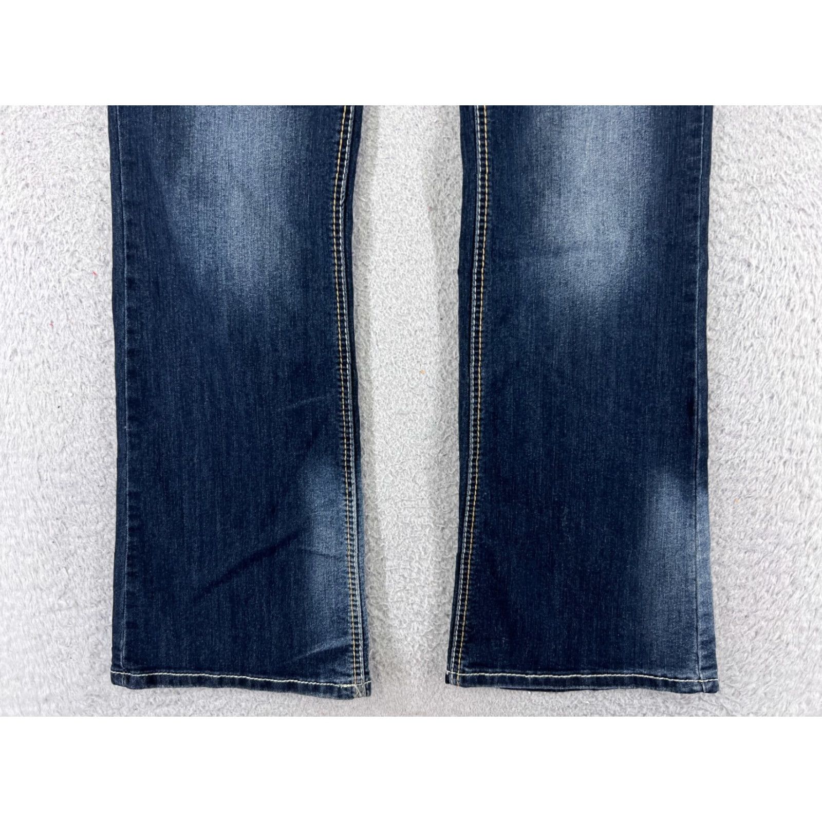 Denime Premiere Jeans Women 13 Blue Denim Flared Distressed Embroidered 32x31 Jeans Women 13 Blue Denim Flared Distressed Embroidered 32x31 Size 34" / US 12 / IT 48 - 2 Thumbnail