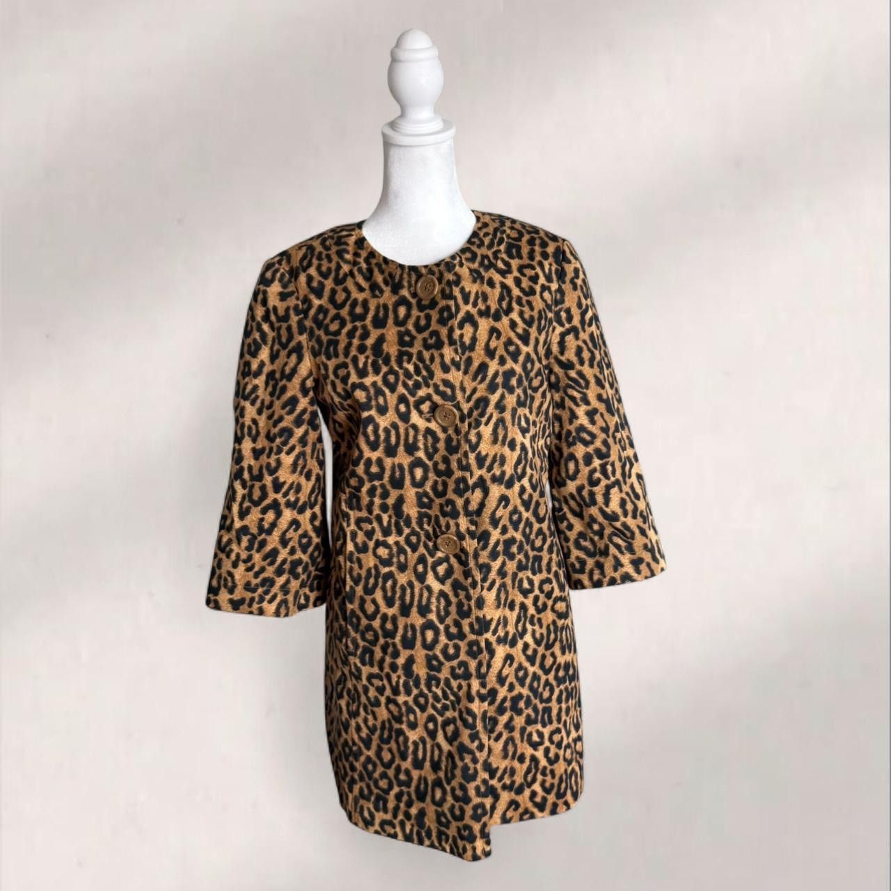 Other Leopard print coat with button front and 3/4 sleeves. Size S / US 4 / IT 40 - 1 Thumbnail