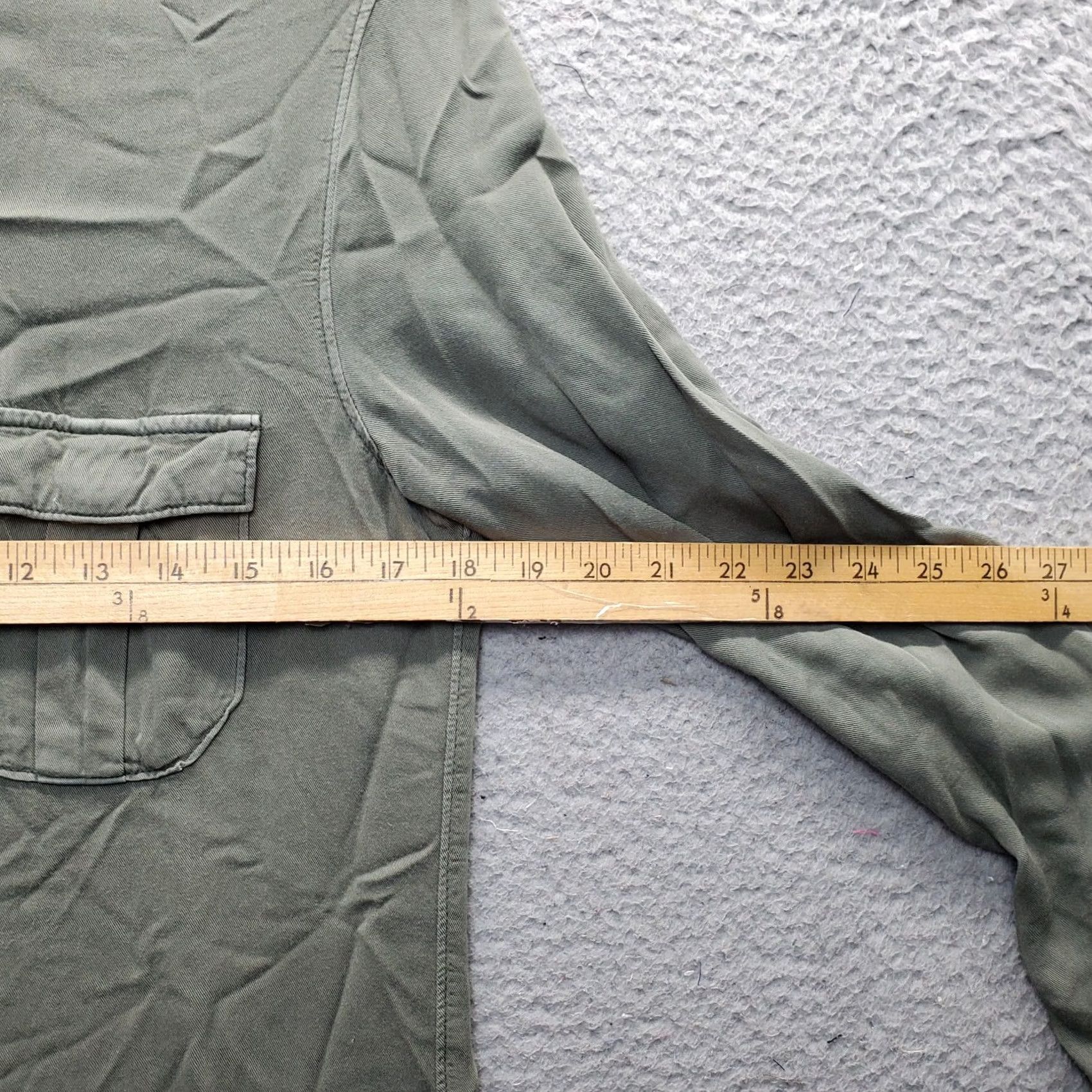 American Eagle Outfitters American Eagle Outfitters Button-Up Womens Size S Green 100% Viscose Collared Shirt Size S / US 4 / IT 40 - 5 Thumbnail